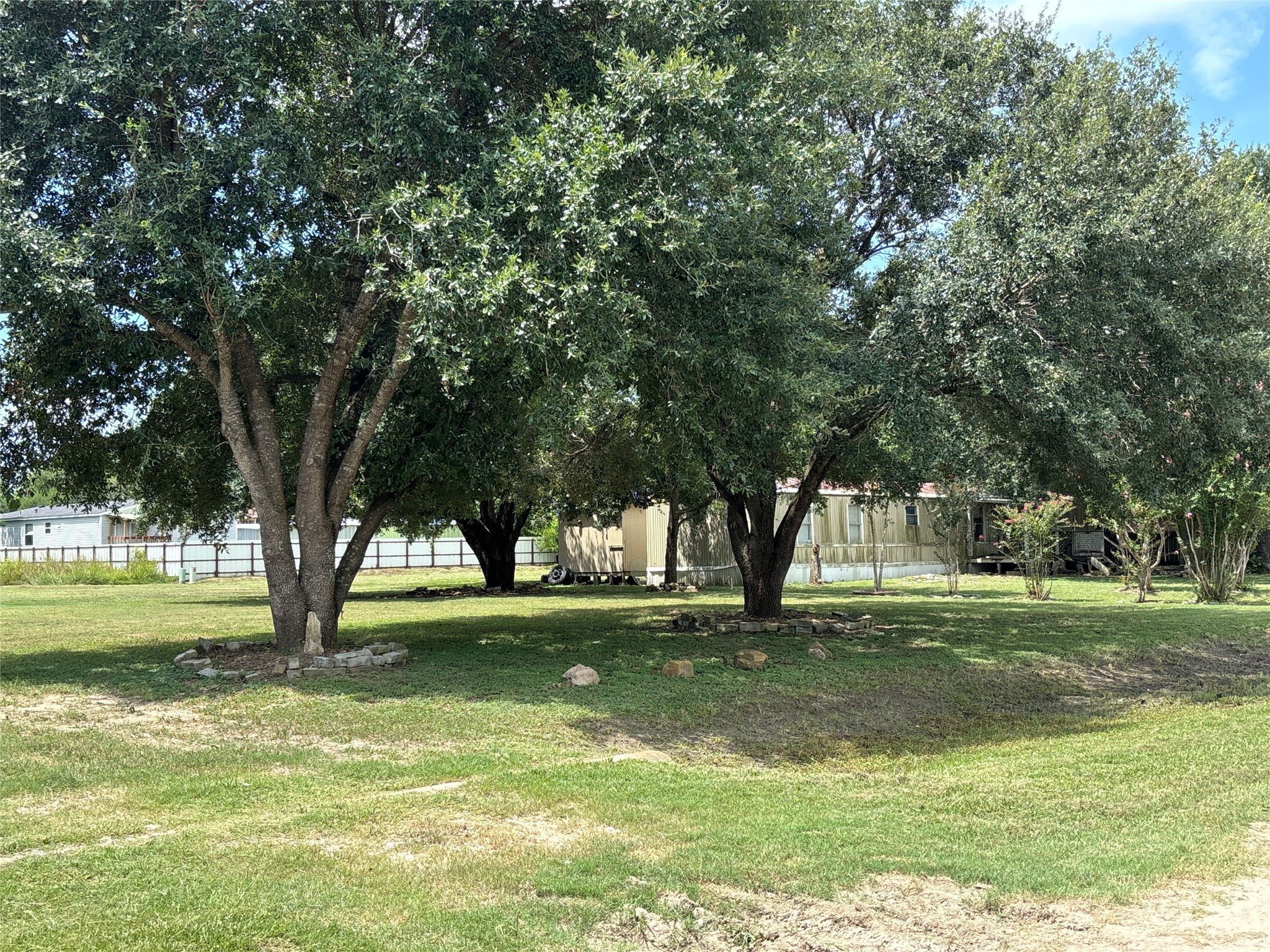 22115 Willowwood Drive Property Photo 4