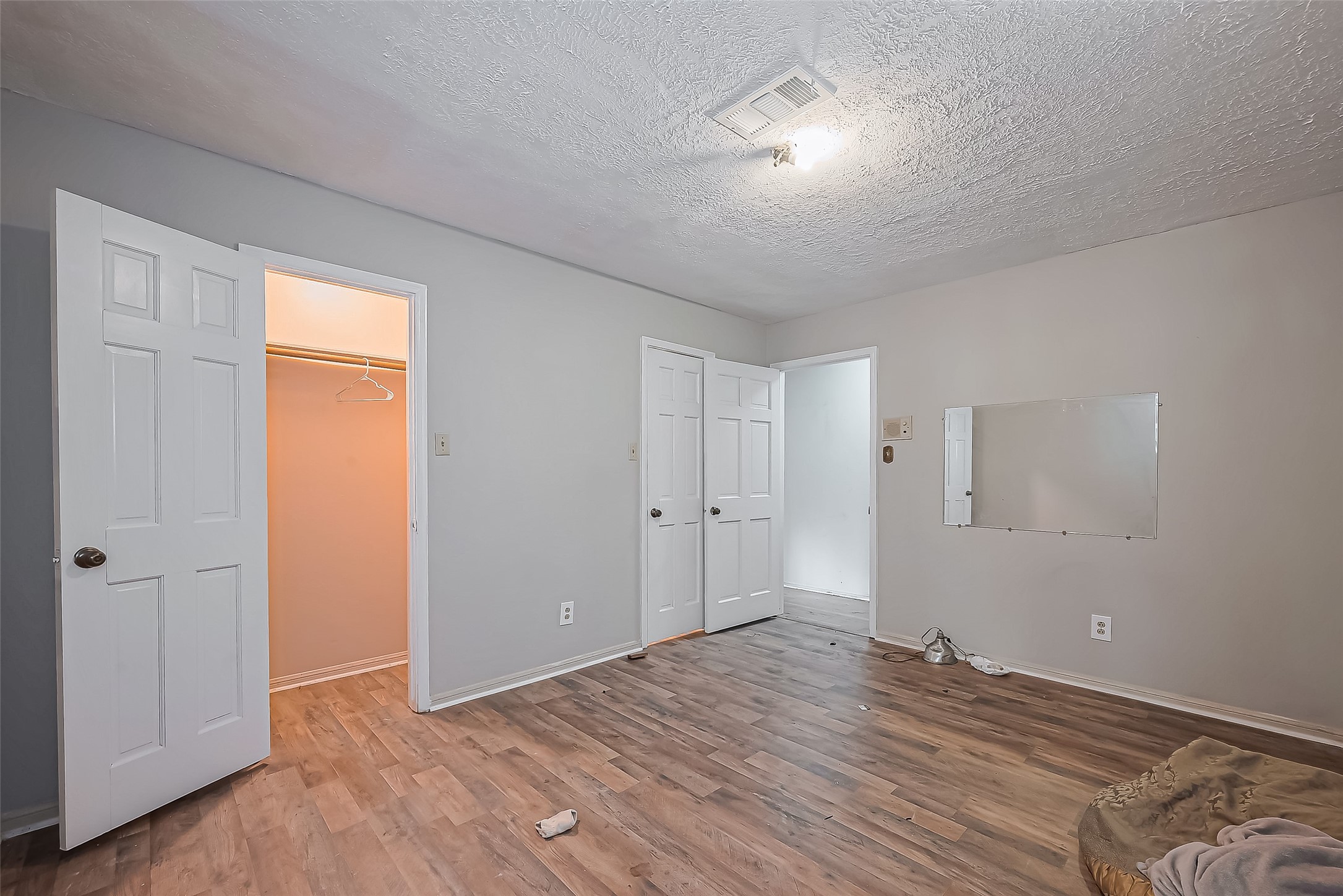 811 Loire Lane Property Photo 28