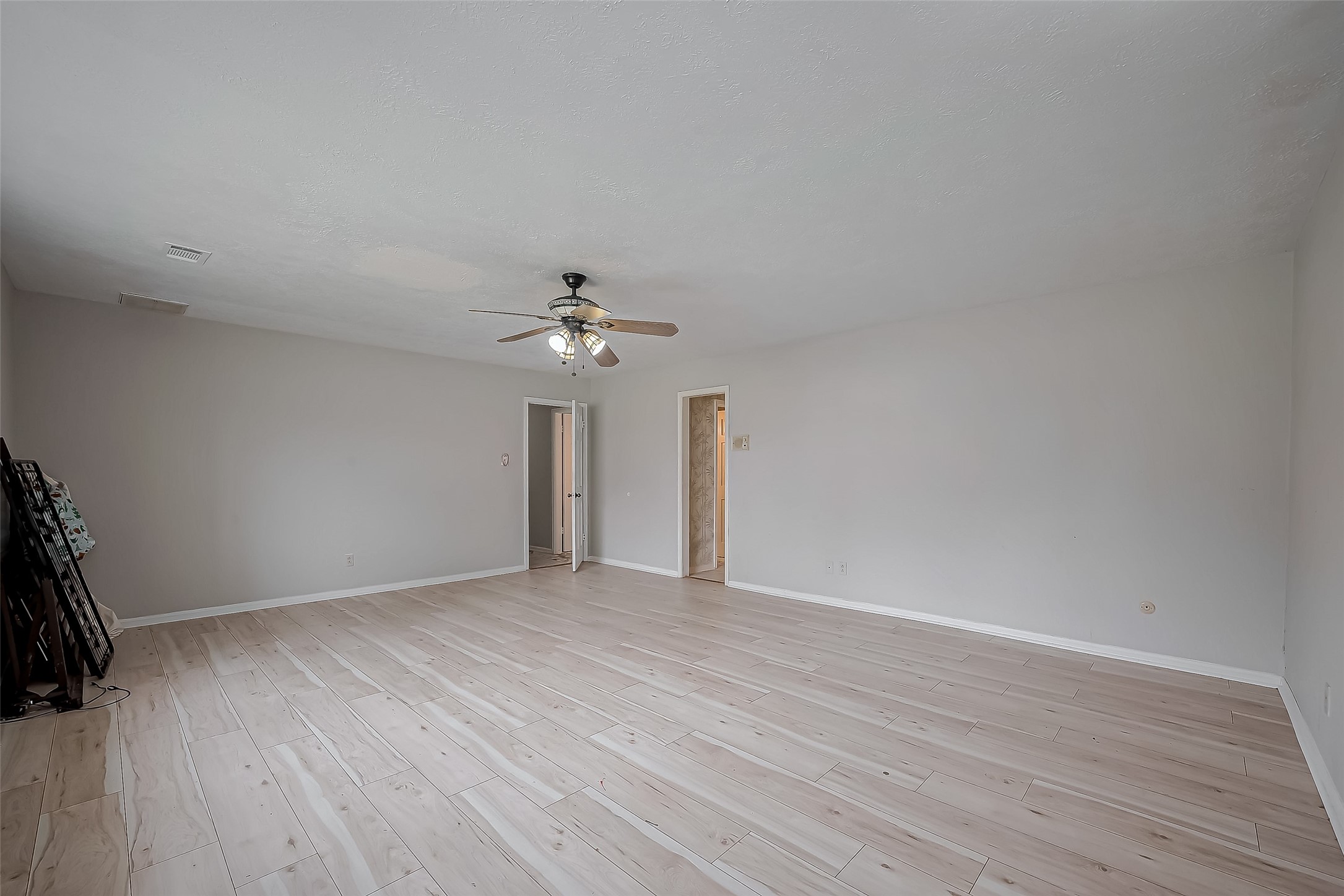 811 Loire Lane Property Photo 36