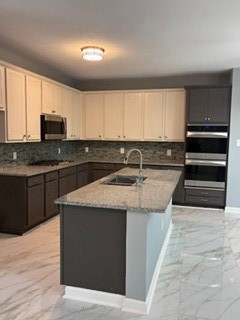 15402 Marlowe Grove Drive Property Photo 13