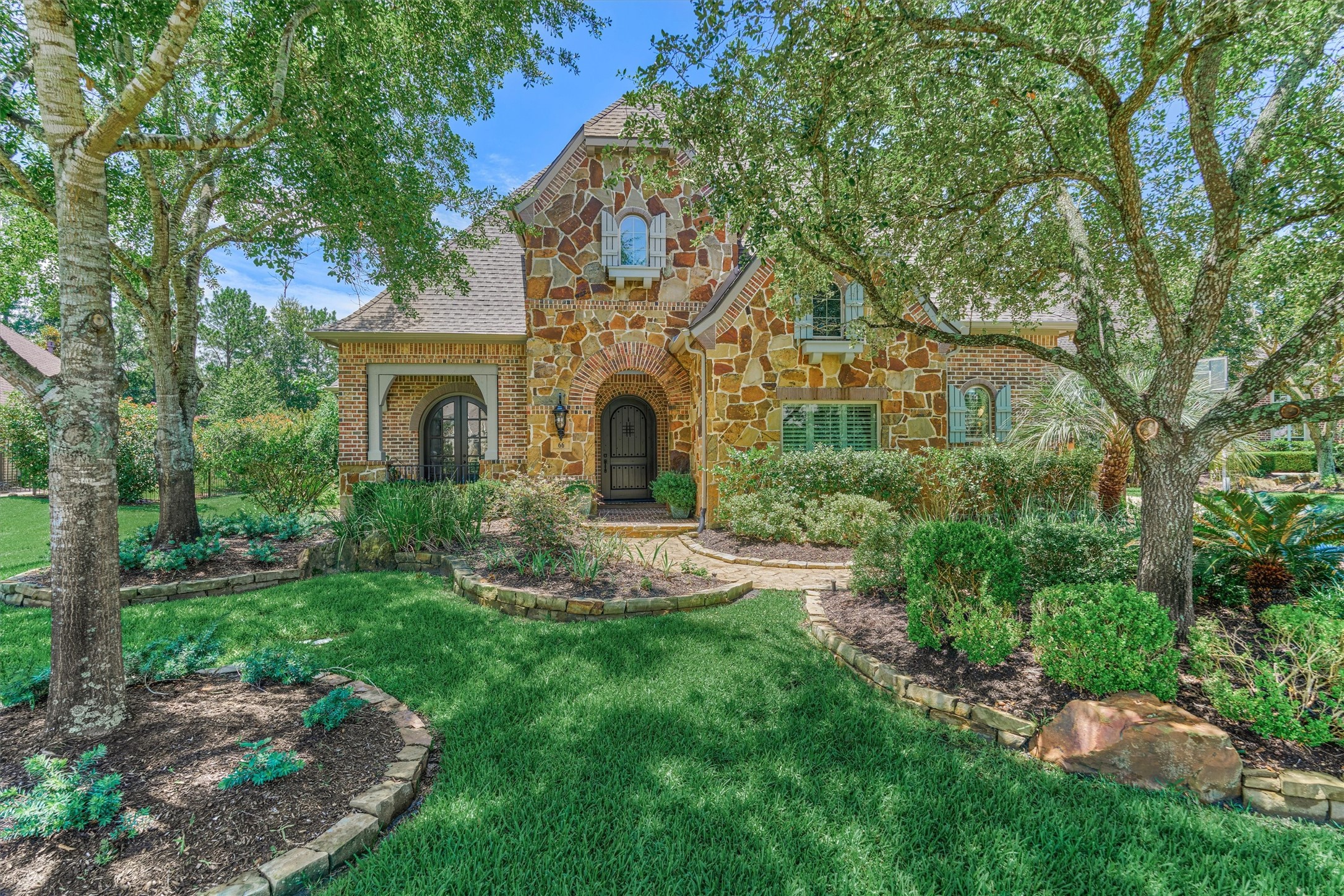 66 S Player Manor Circle