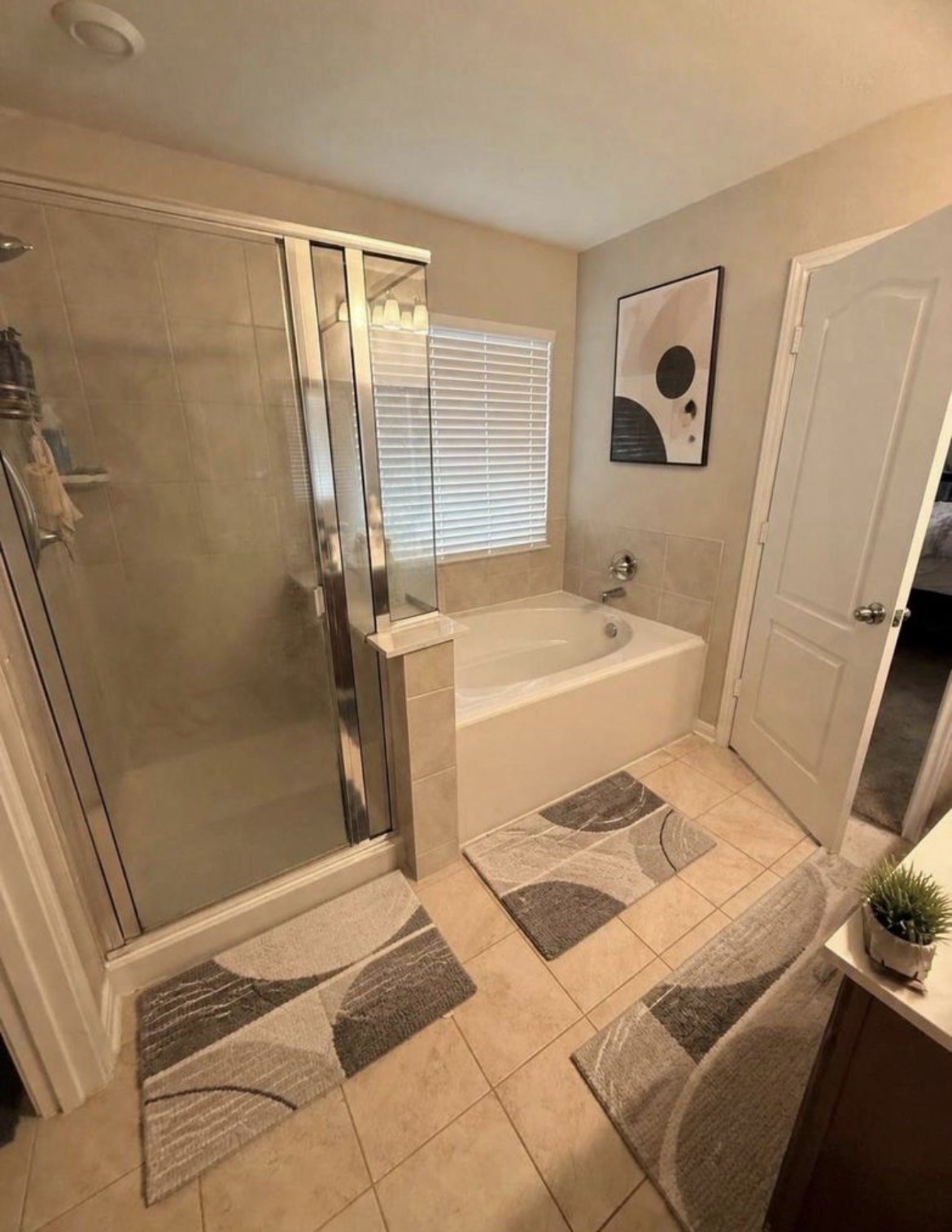1322 Glendora Drive Property Photo 7