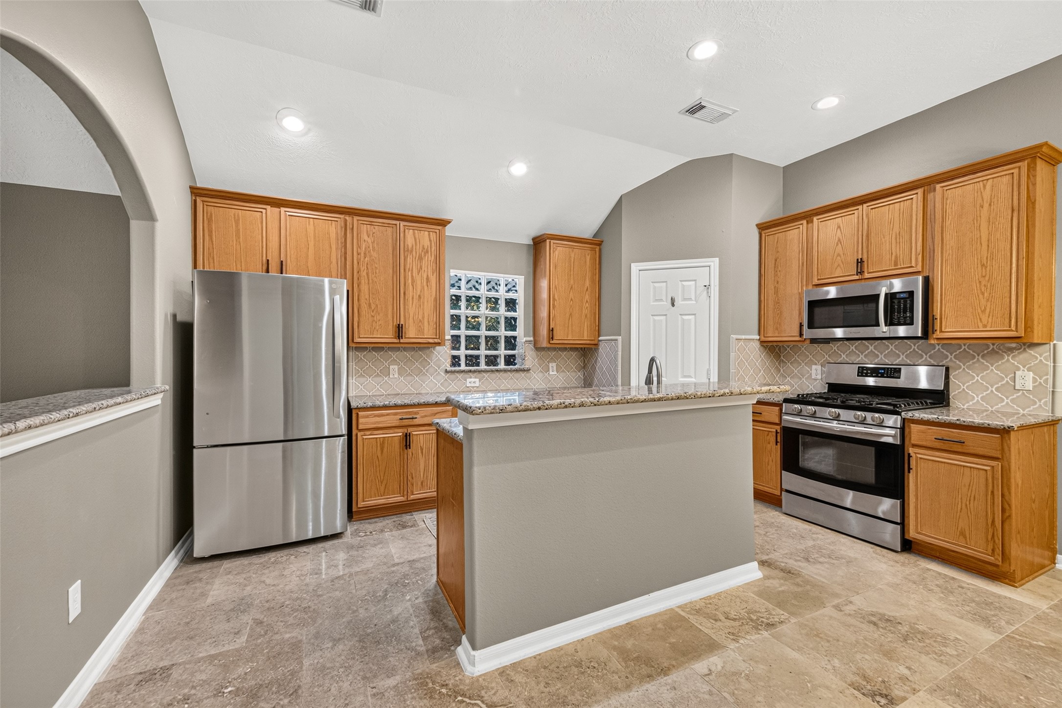 17814 N White Tail Court Property Photo 8