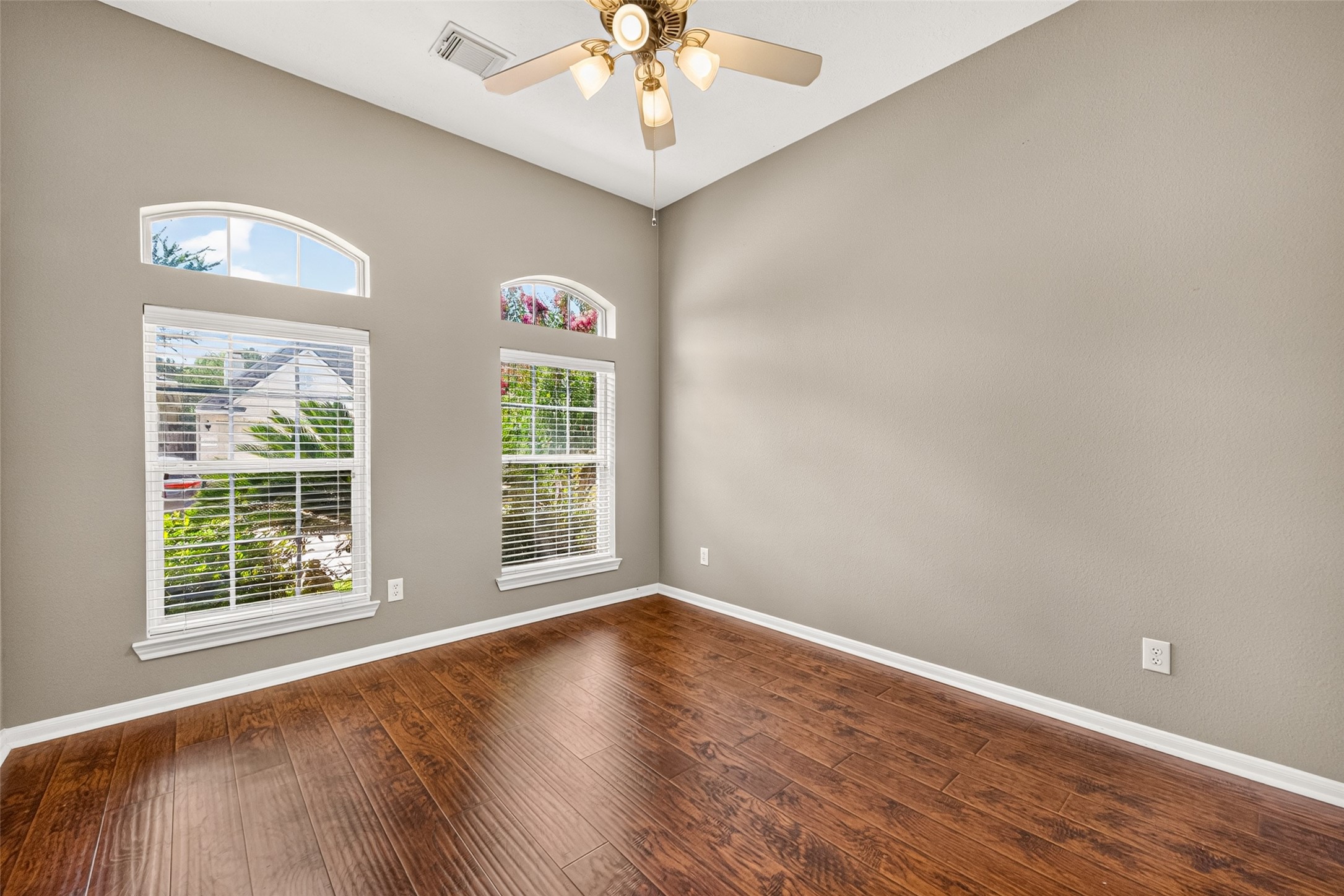 17814 N White Tail Court Property Photo 12