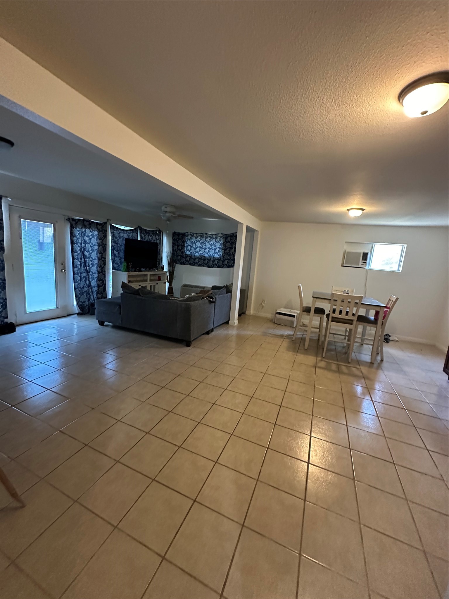 845 Jackson Avenue Property Photo 7