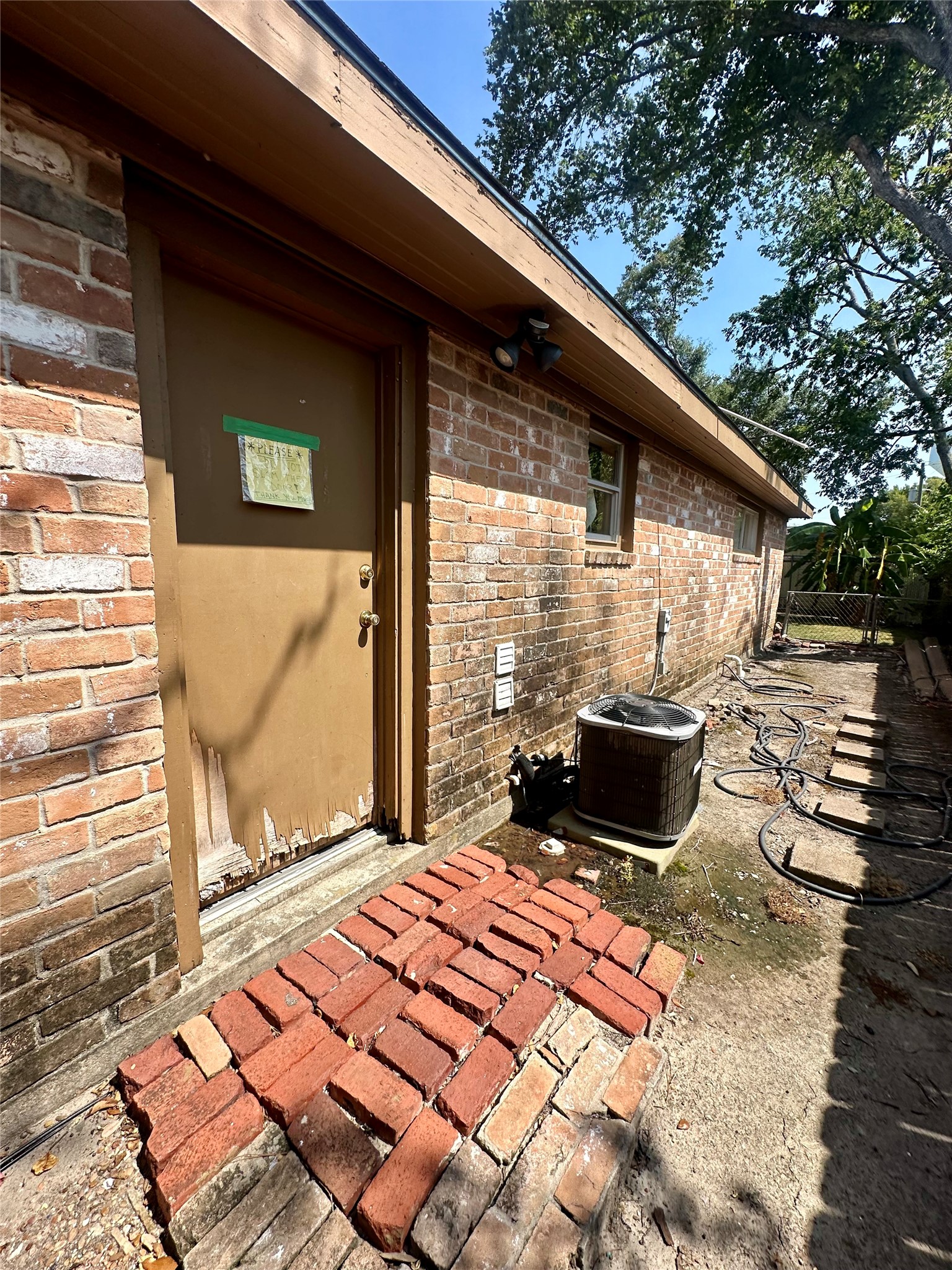 845 Jackson Avenue Property Photo 27