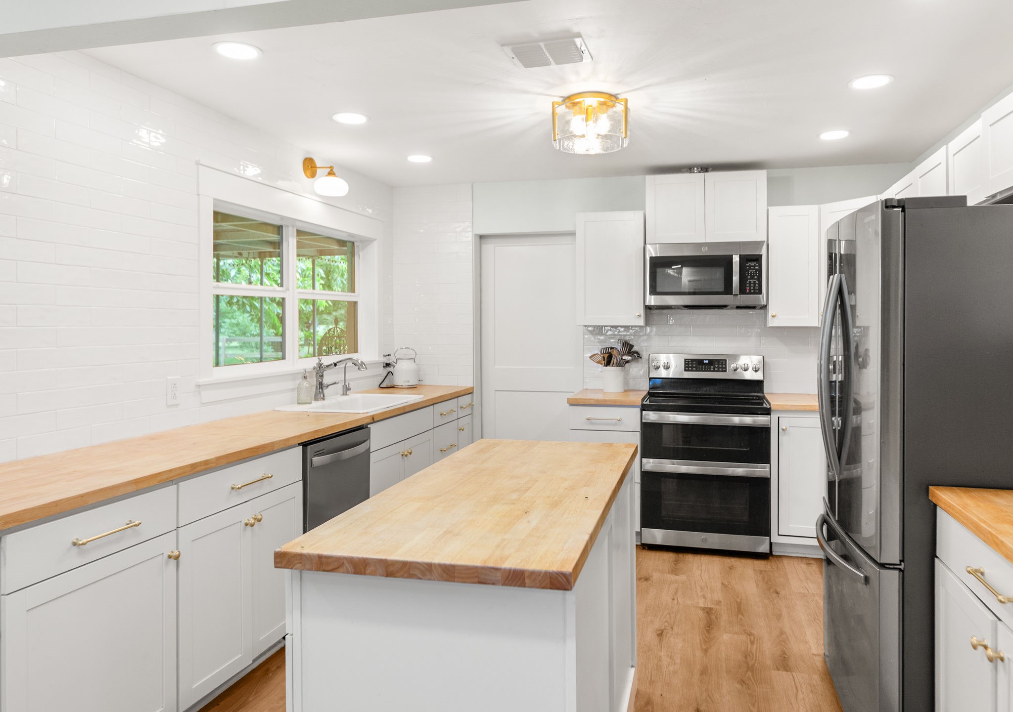 2103 Holly Street Property Photo 14