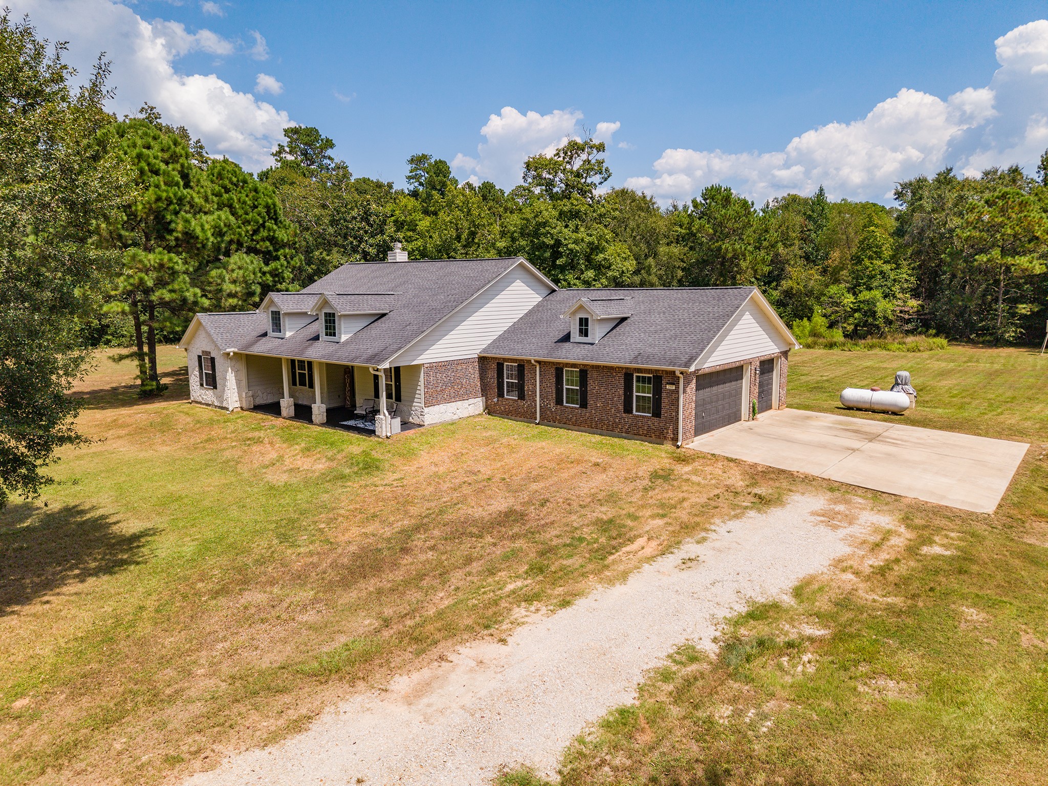 260 County Road 2258 Property Photo 4
