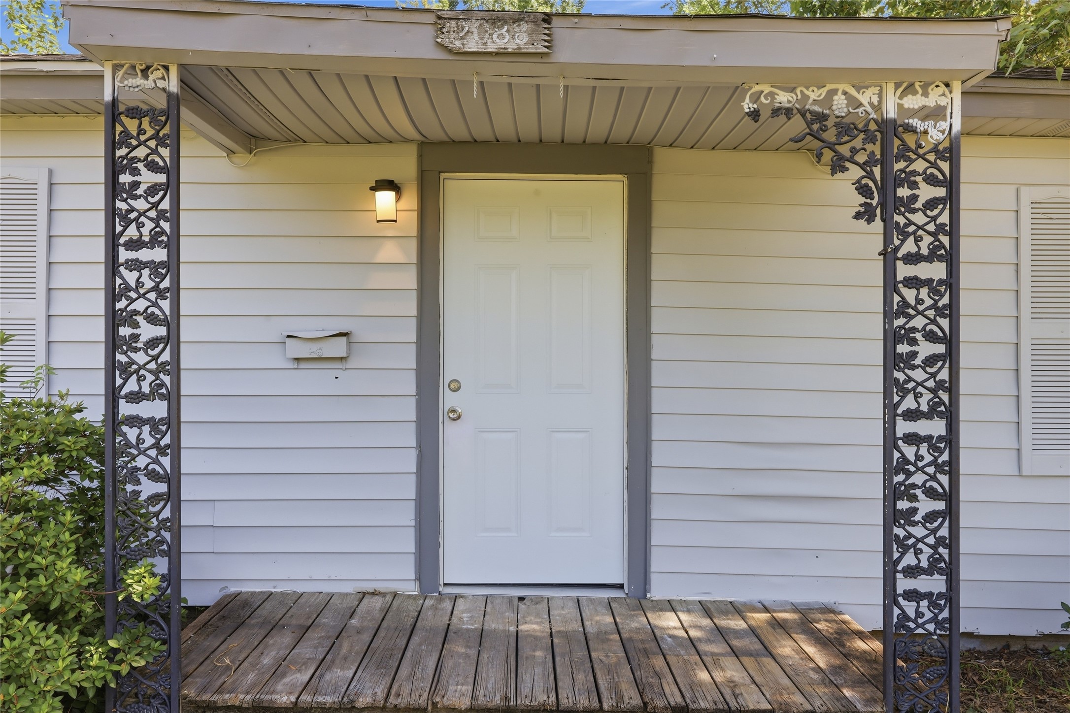 2088 Pope Street Property Photo 4