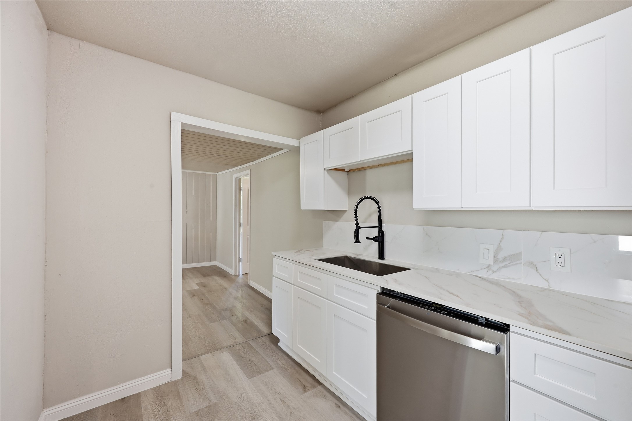 2088 Pope Street Property Photo 8