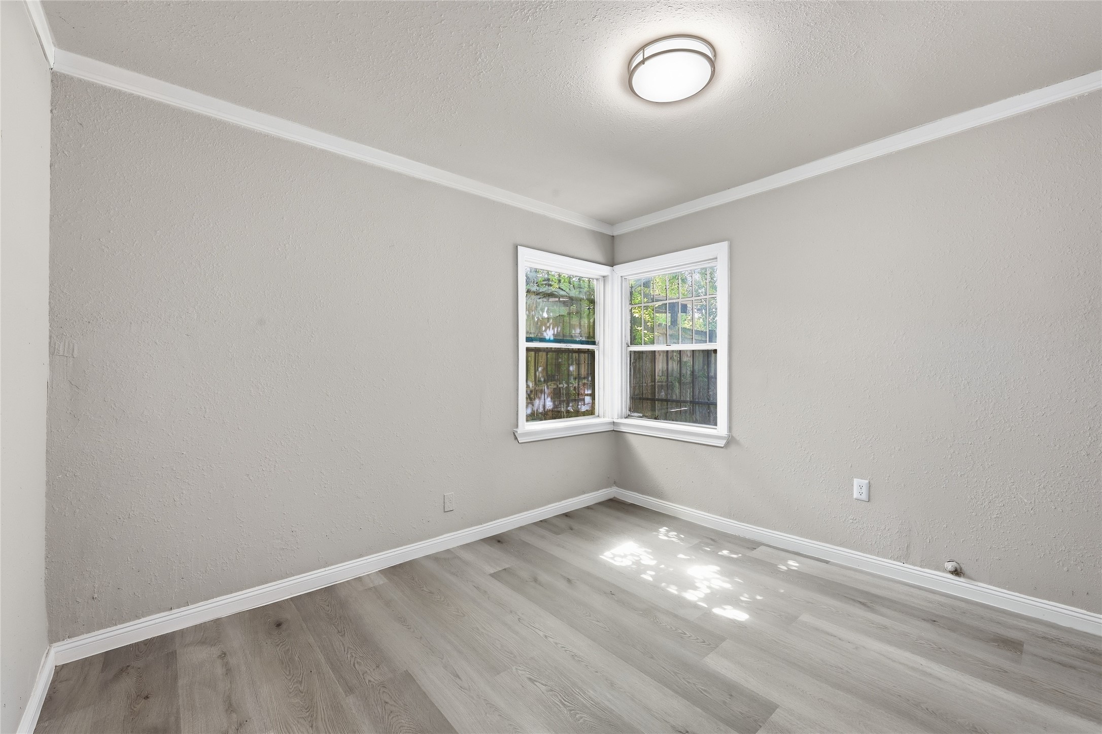 2088 Pope Street Property Photo 14
