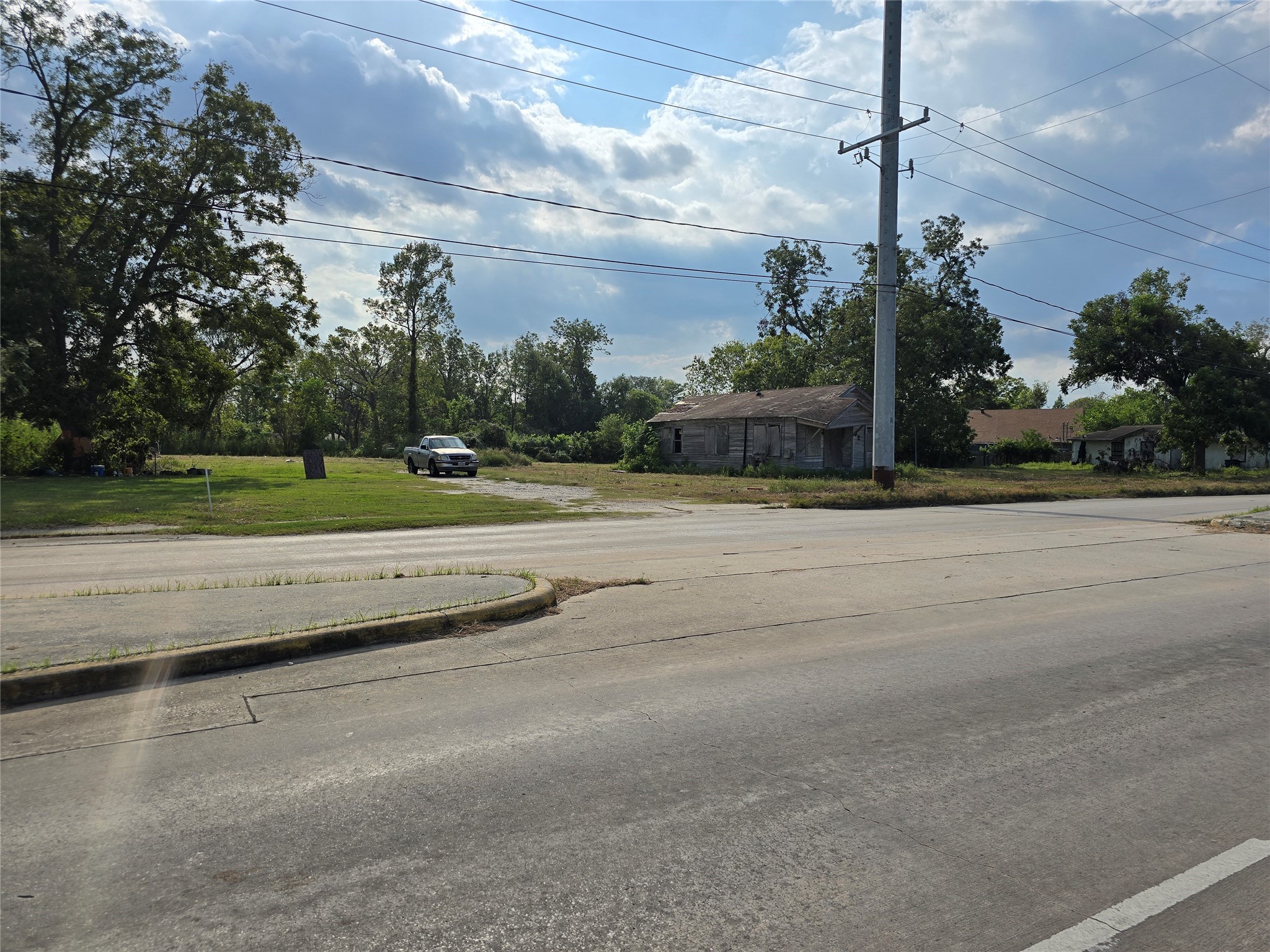 9203 W Montgomery Road Property Photo 4