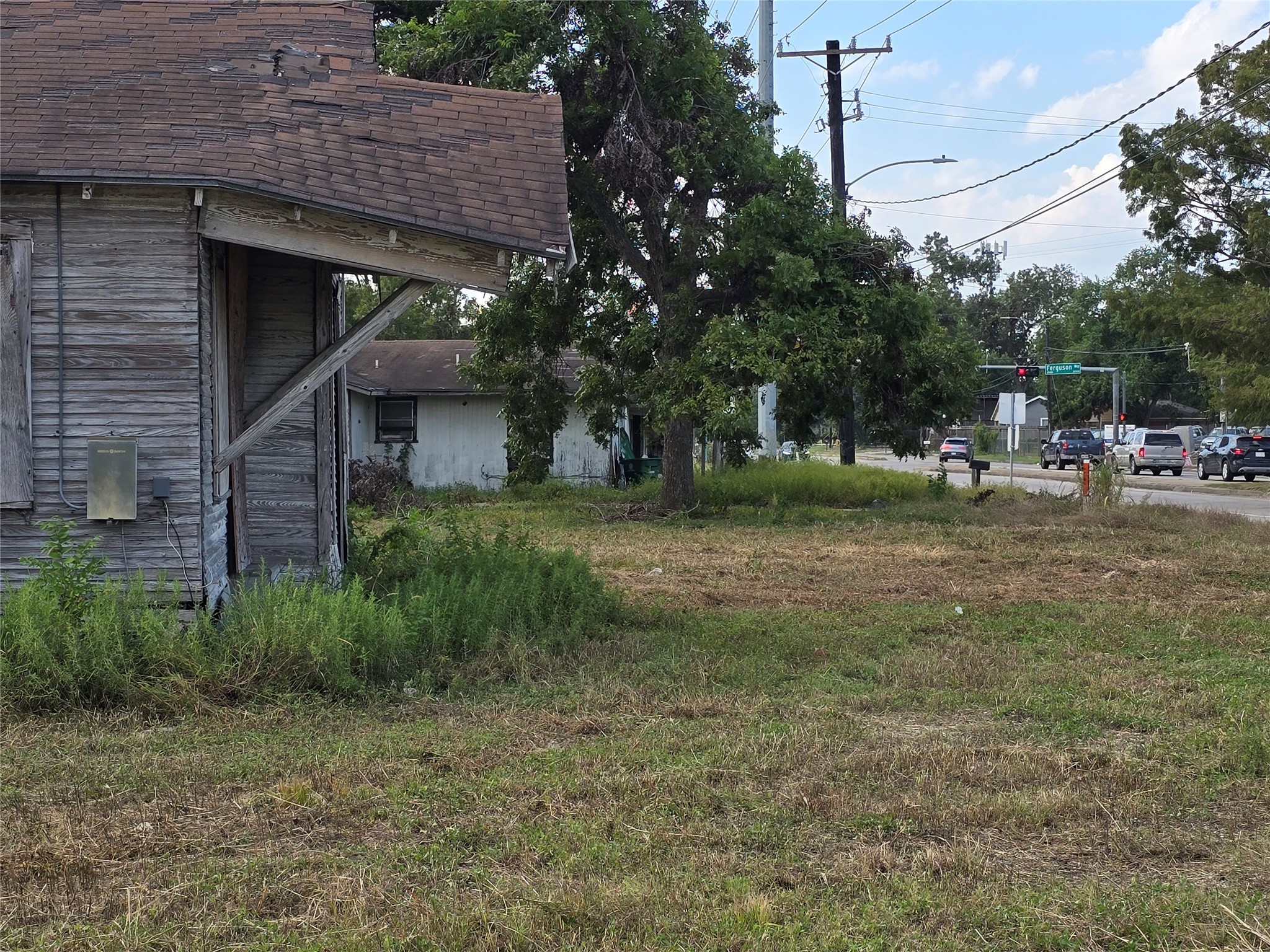 9203 W Montgomery Road Property Photo 6