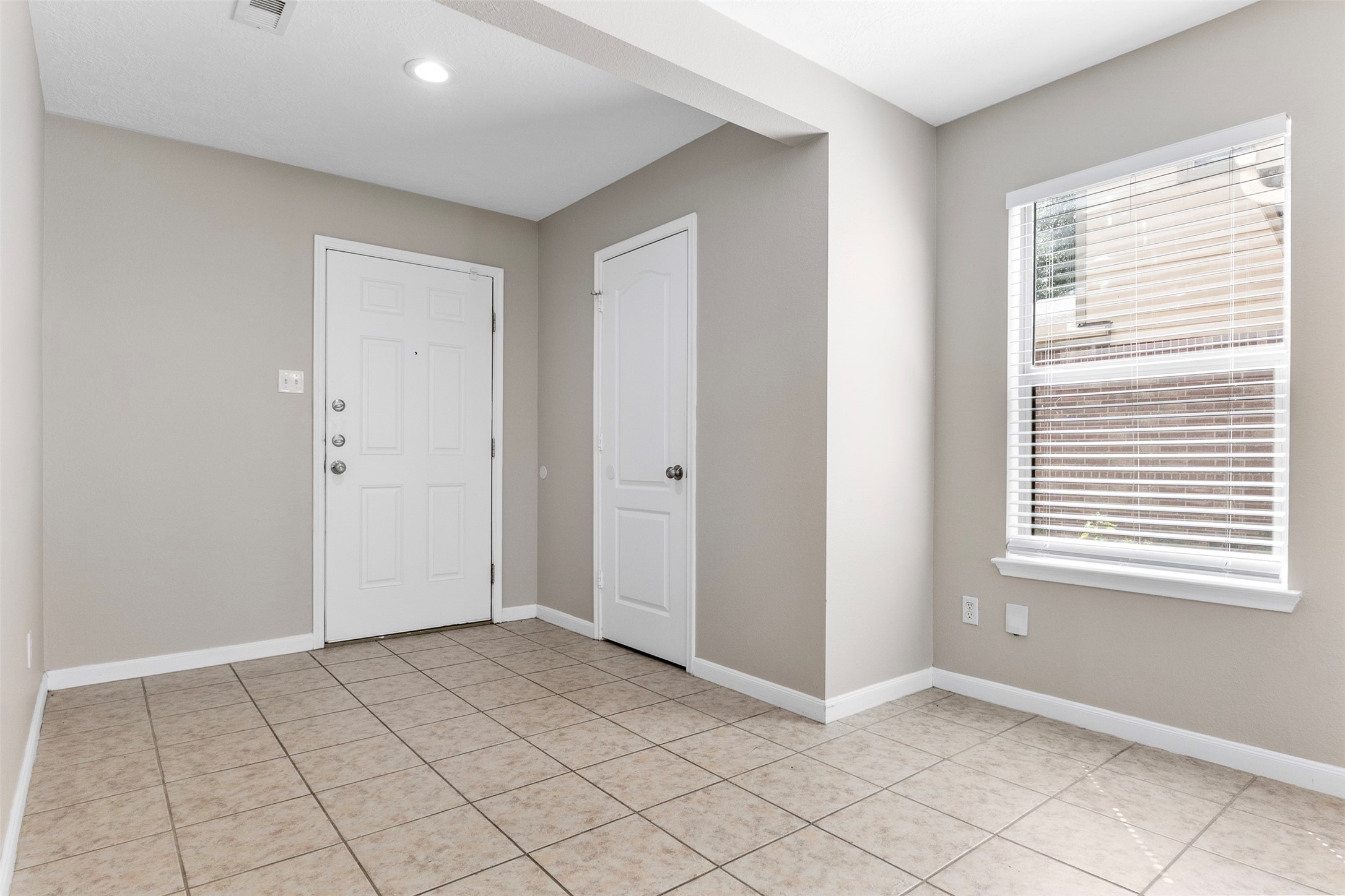 7611 Cocobola Lane Property Photo 4