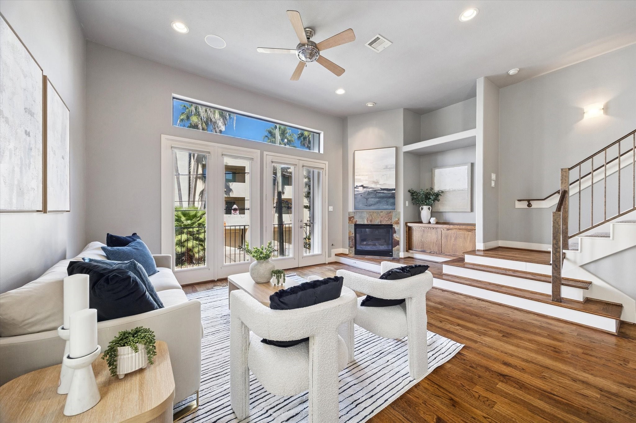 5219 Lillian Street Property Photo 2