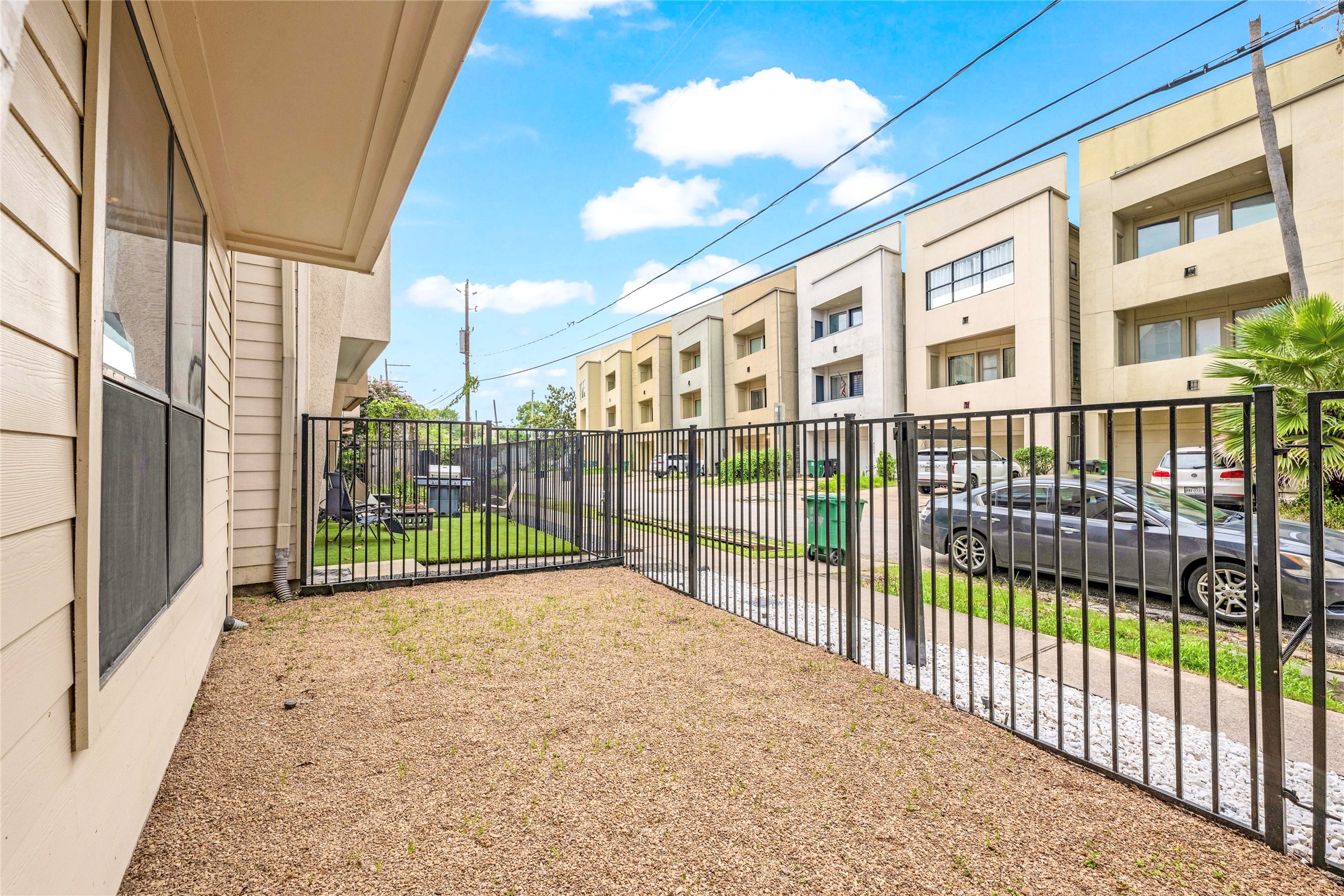 5219 Lillian Street Property Photo 24