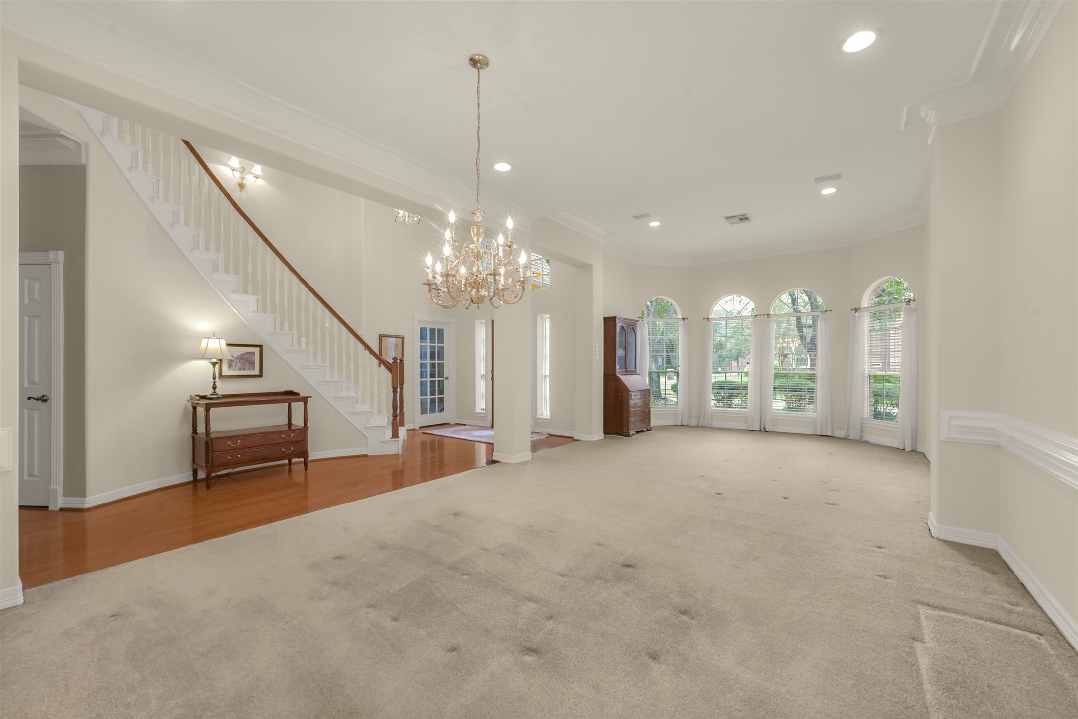 13711 Cahill Court Property Photo 6