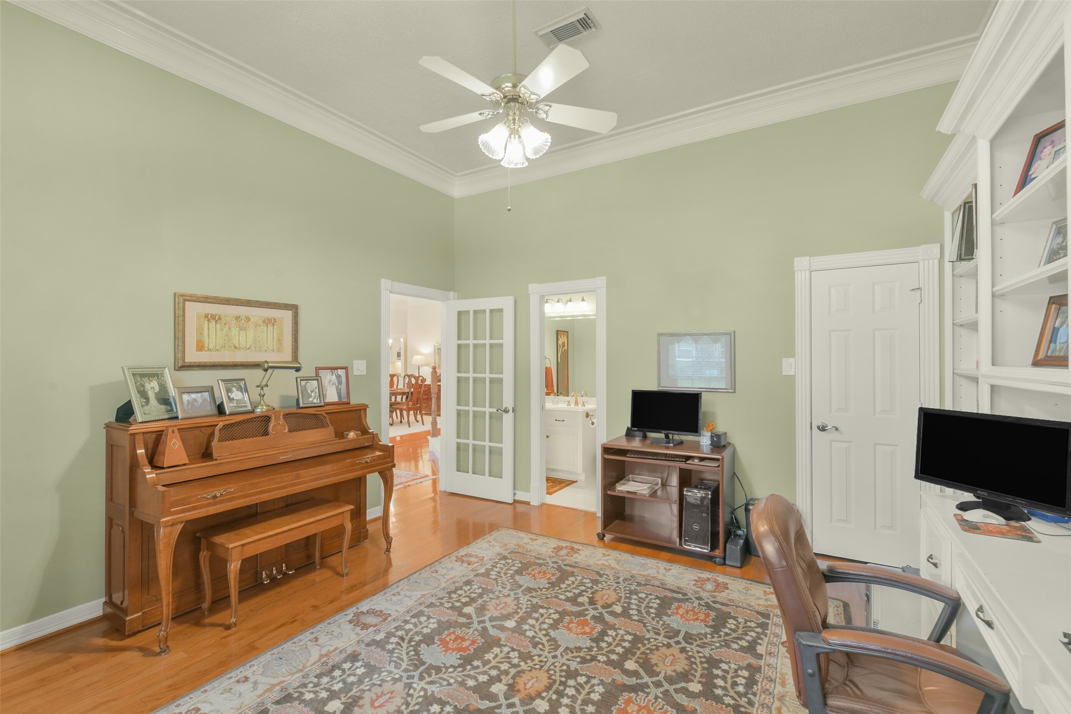 13711 Cahill Court Property Photo 8