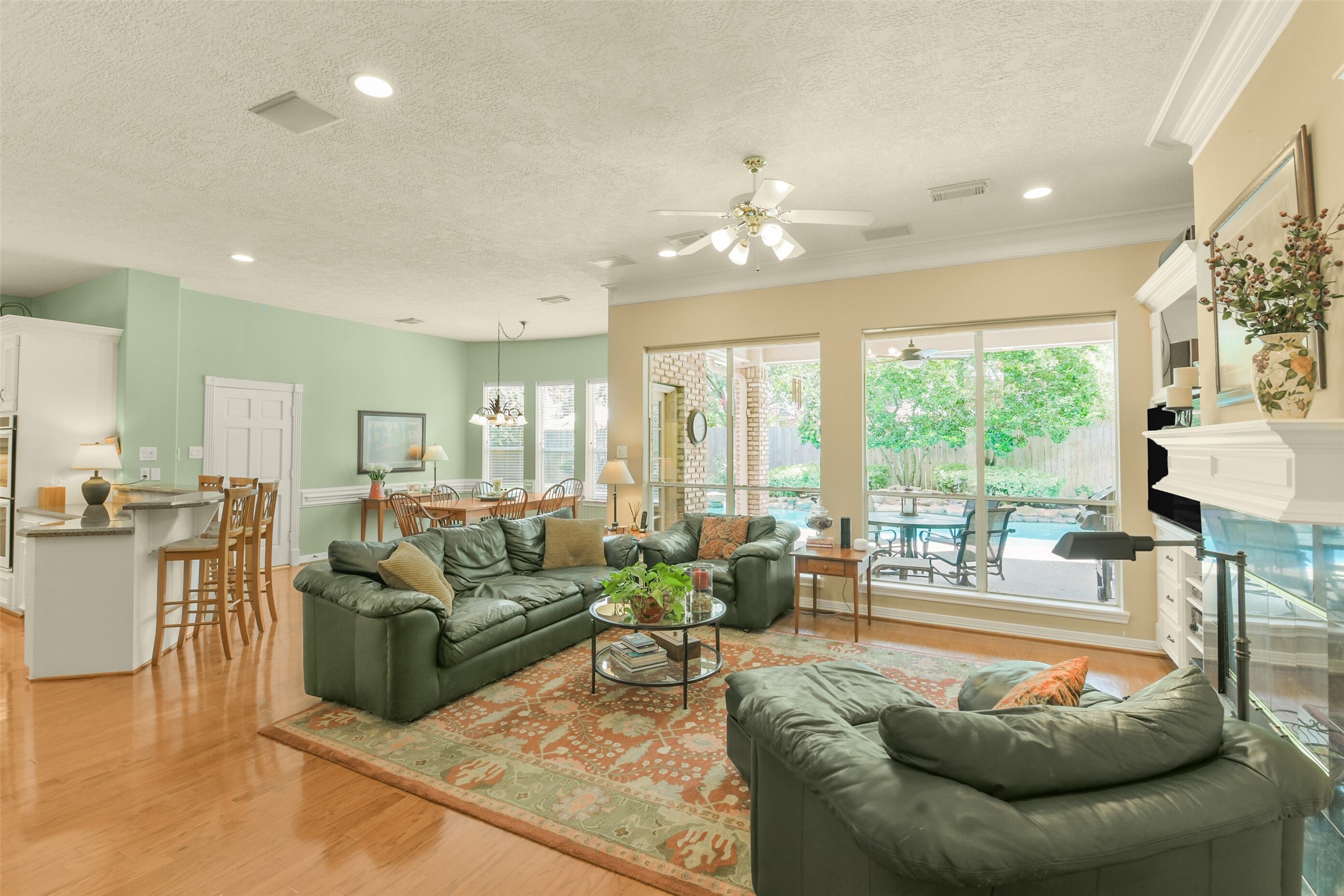 13711 Cahill Court Property Photo 10
