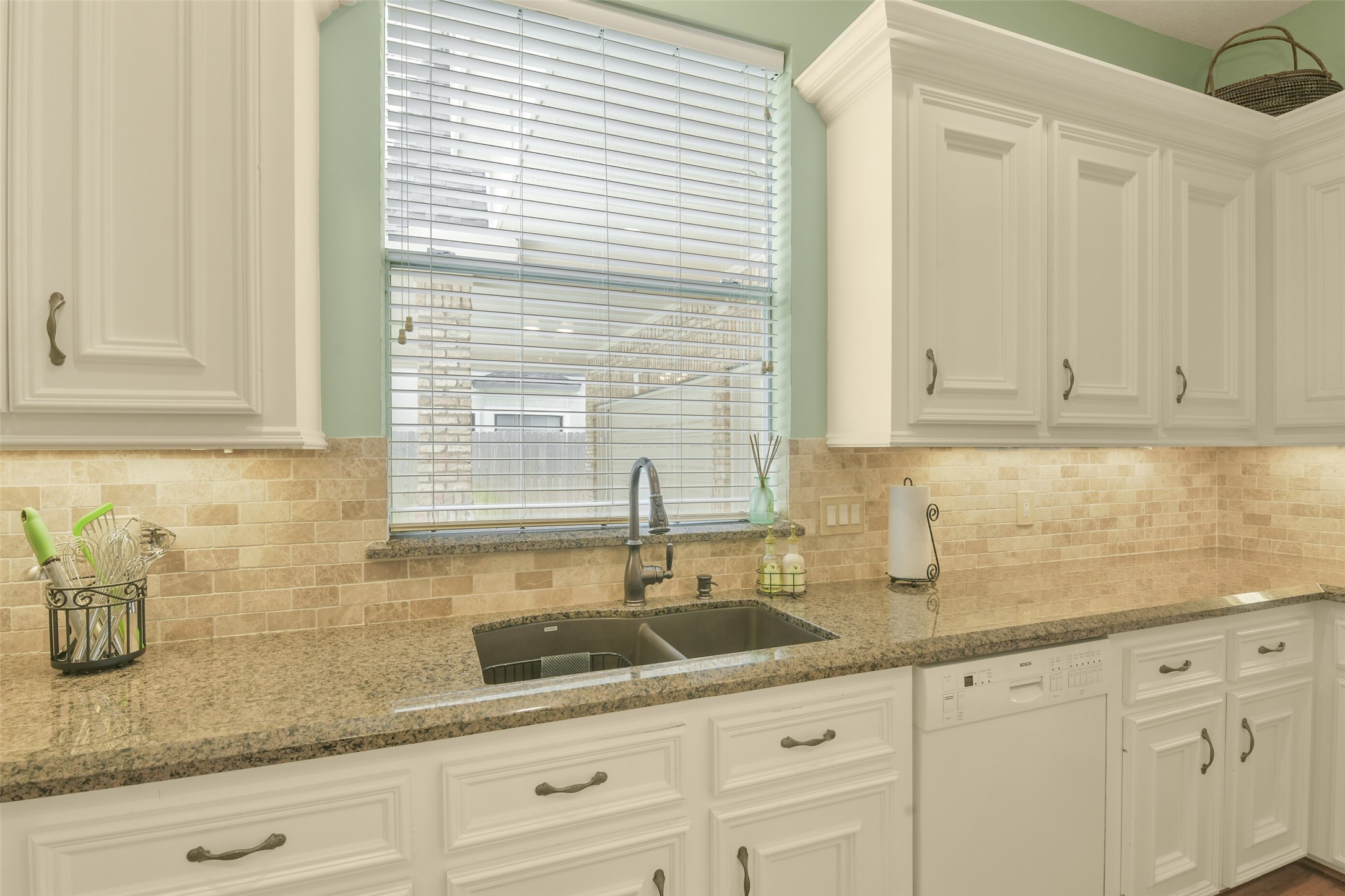 13711 Cahill Court Property Photo 15