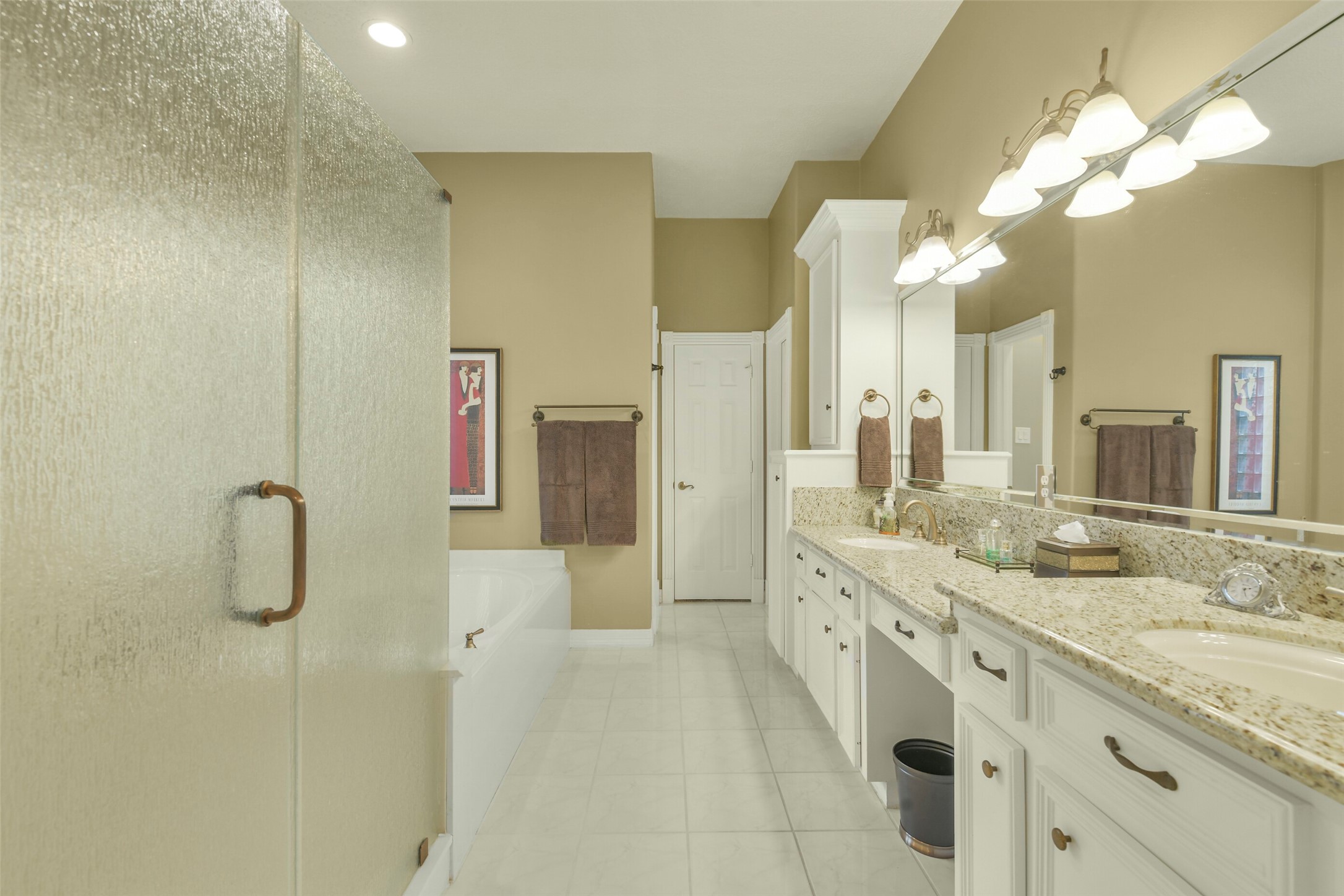 13711 Cahill Court Property Photo 24