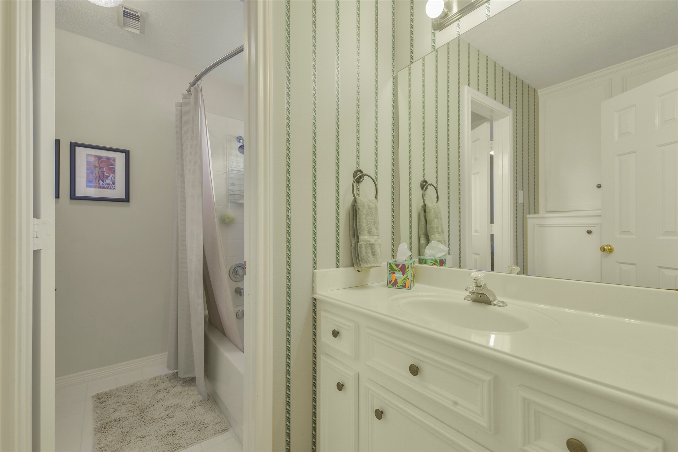 13711 Cahill Court Property Photo 32