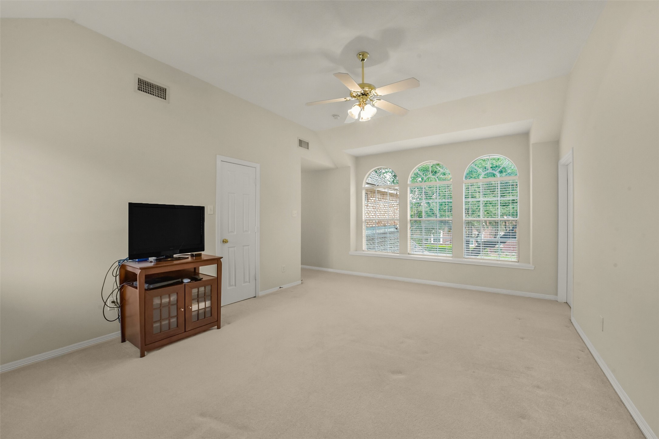 13711 Cahill Court Property Photo 35