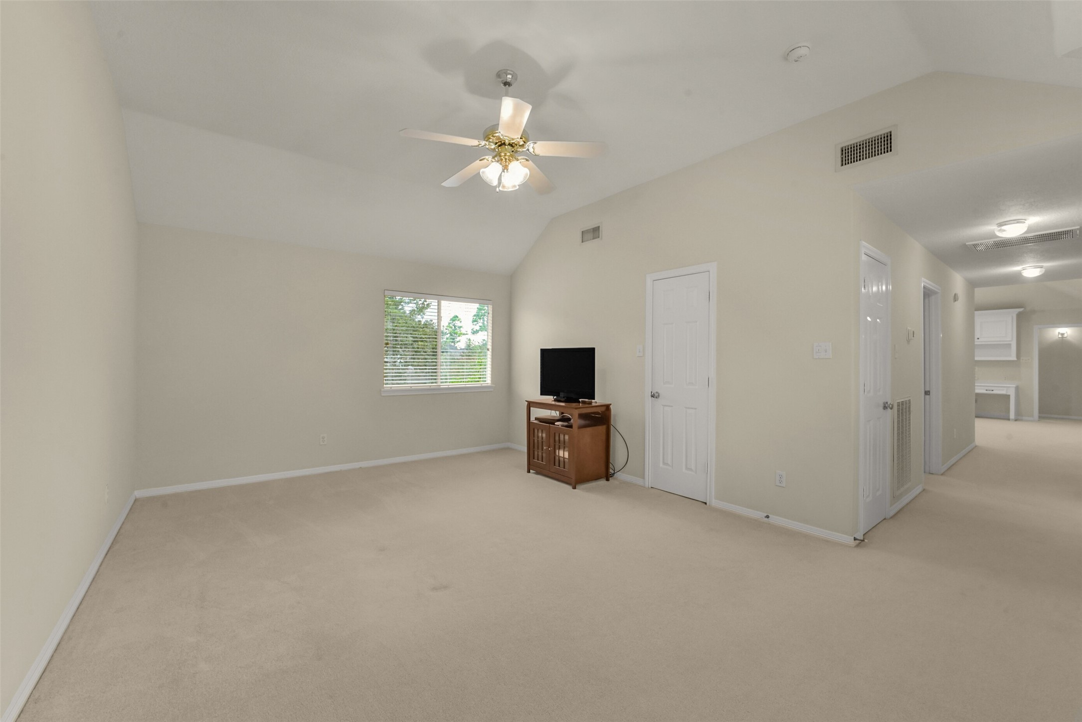 13711 Cahill Court Property Photo 36