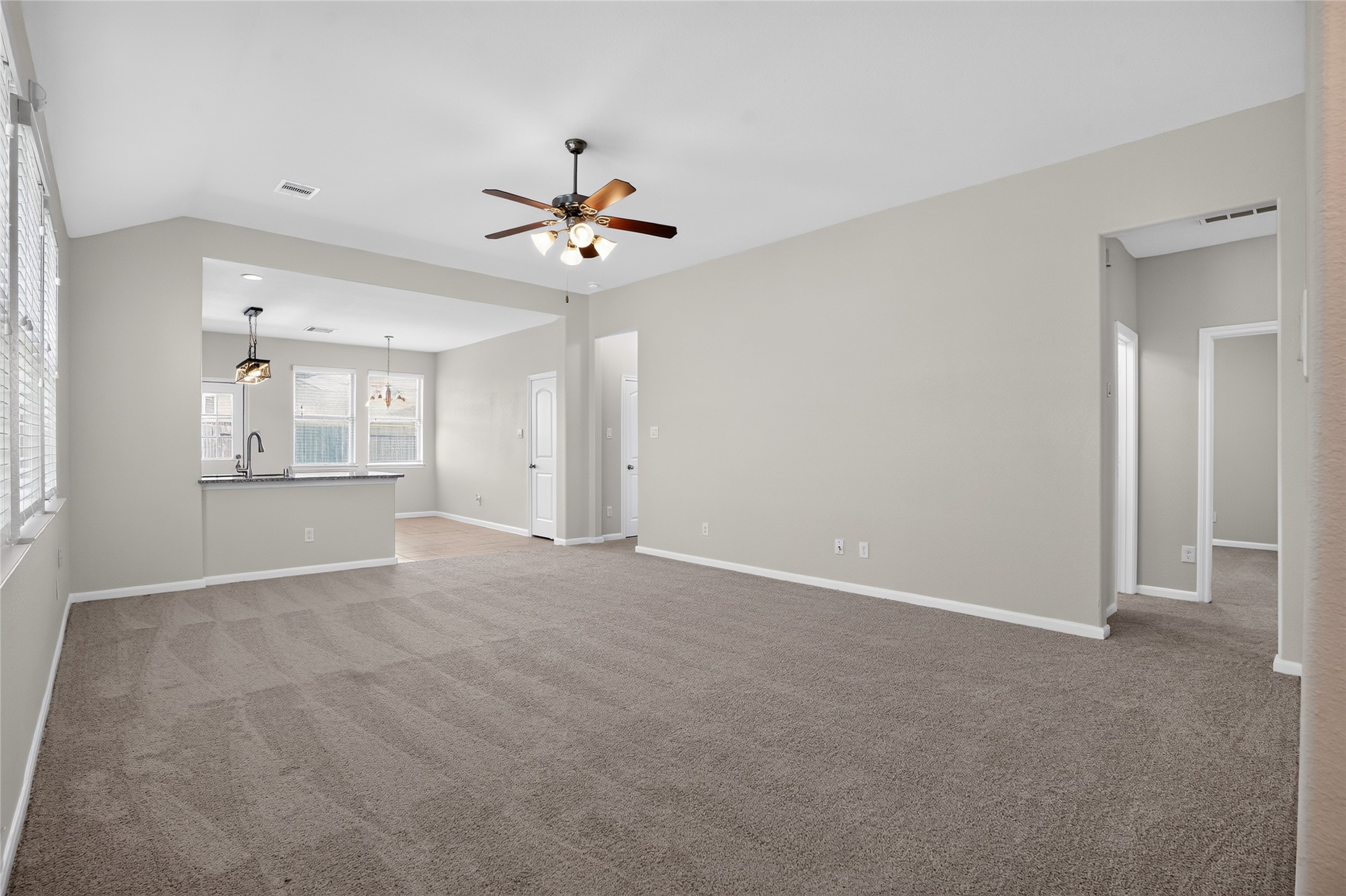 2411 Cactus Bend Drive Property Photo 4