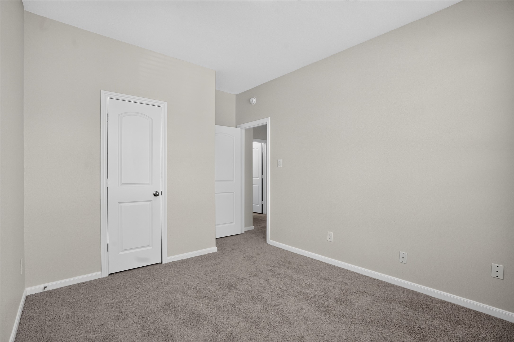 2411 Cactus Bend Drive Property Photo 7