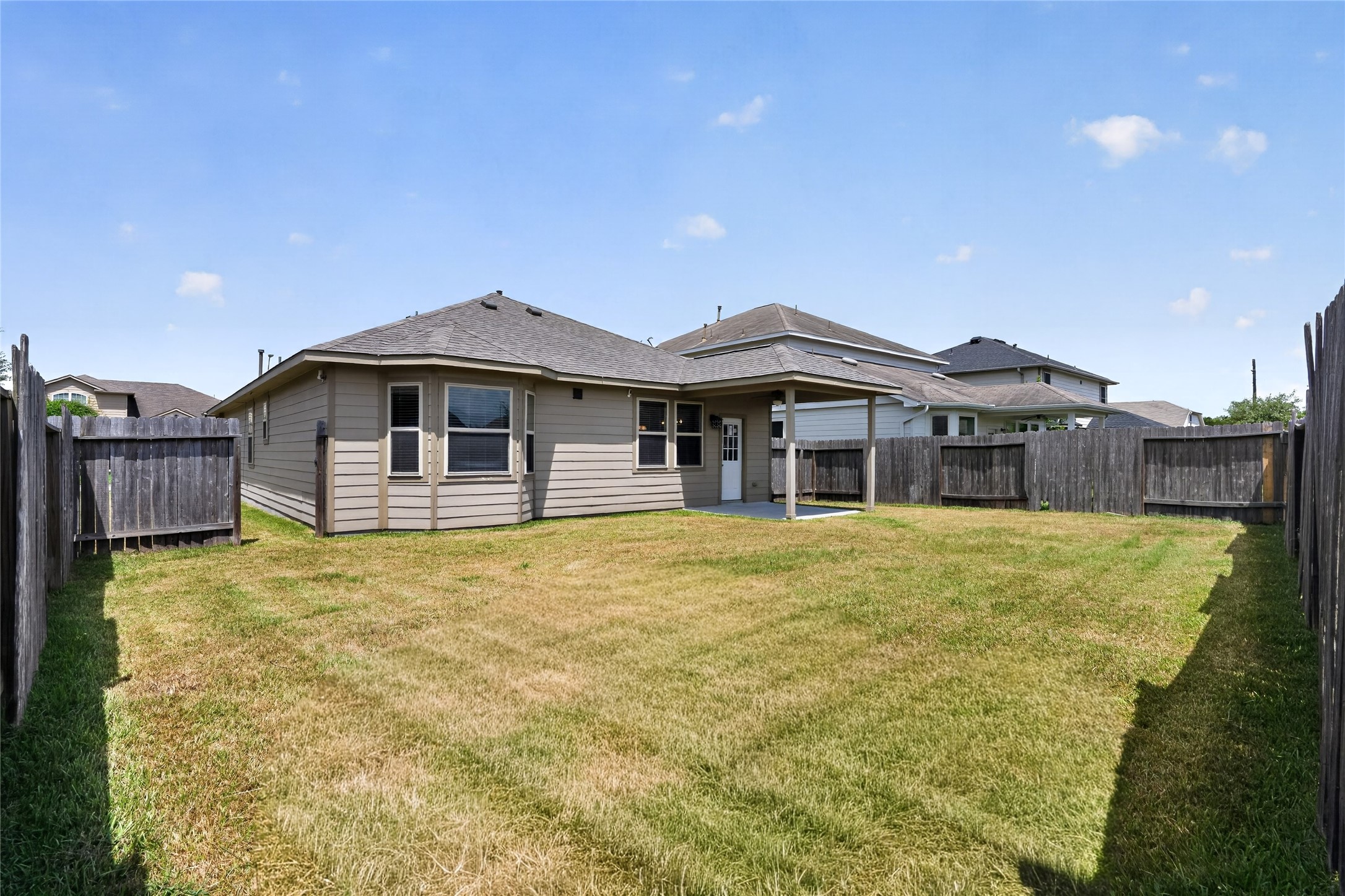 2411 Cactus Bend Drive Property Photo 14