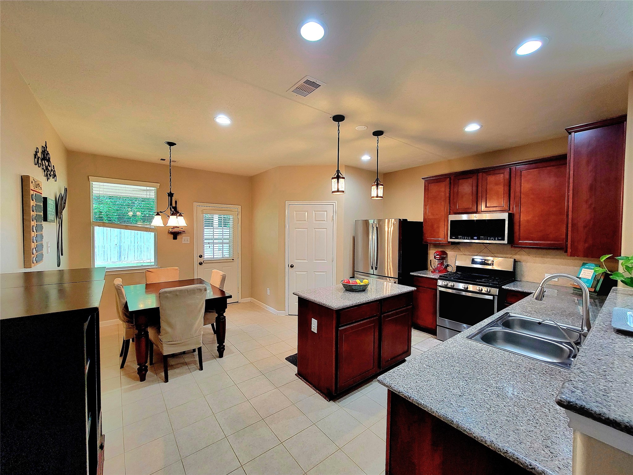 24606 Twisted Birch Court Property Photo 10