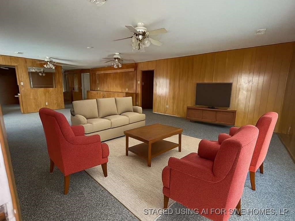 605 S Main Street 25 Property Photo 2
