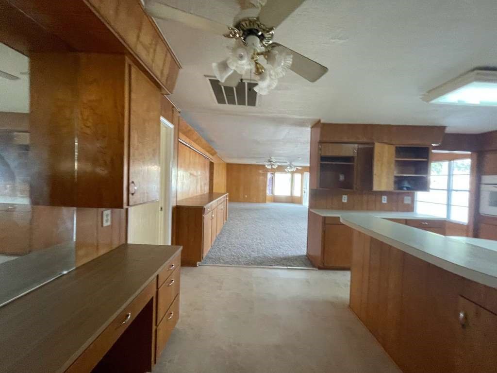 605 S Main Street 25 Property Photo 3