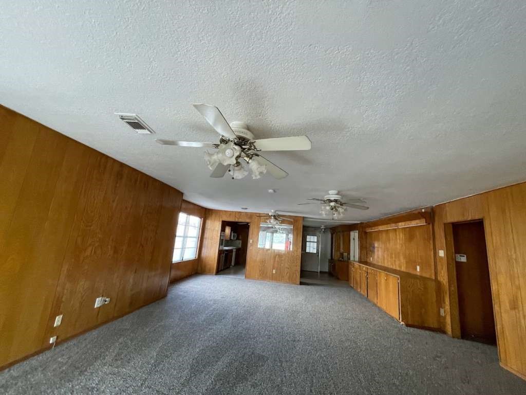 605 S Main Street 25 Property Photo 7