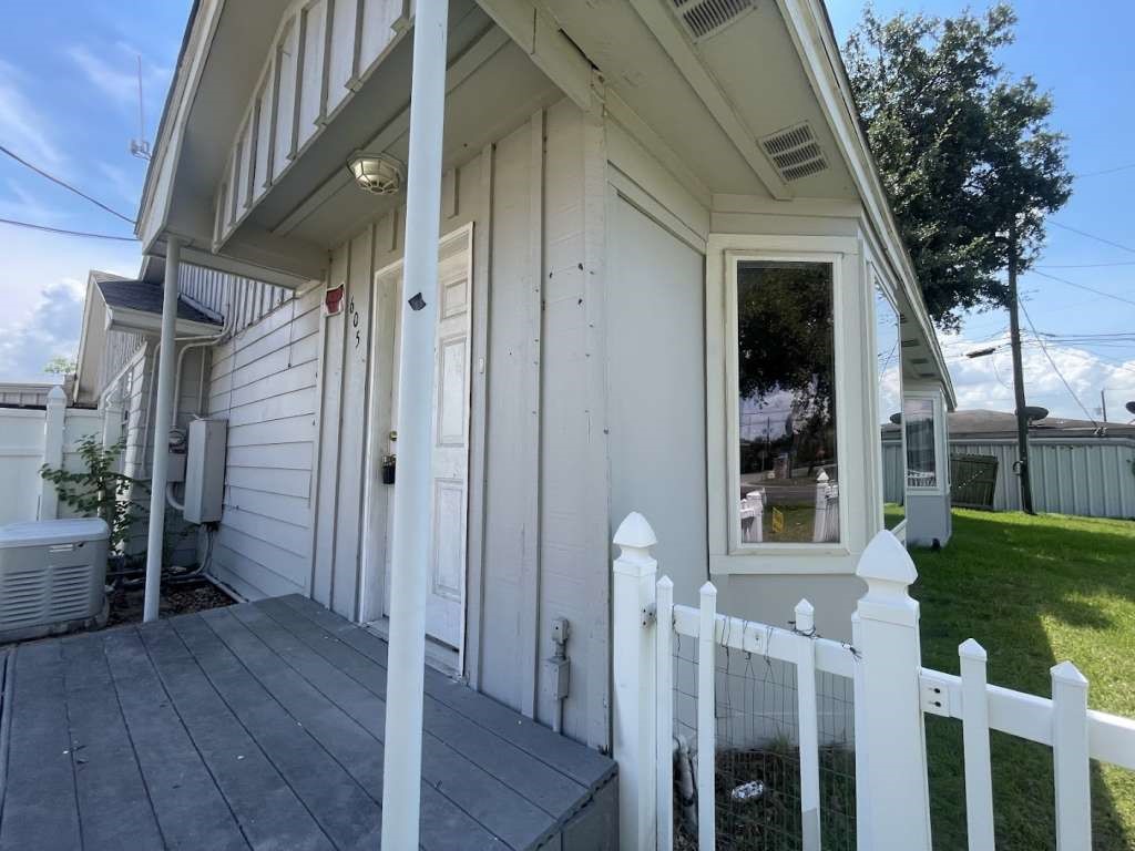 605 S Main Street 25 Property Photo 14