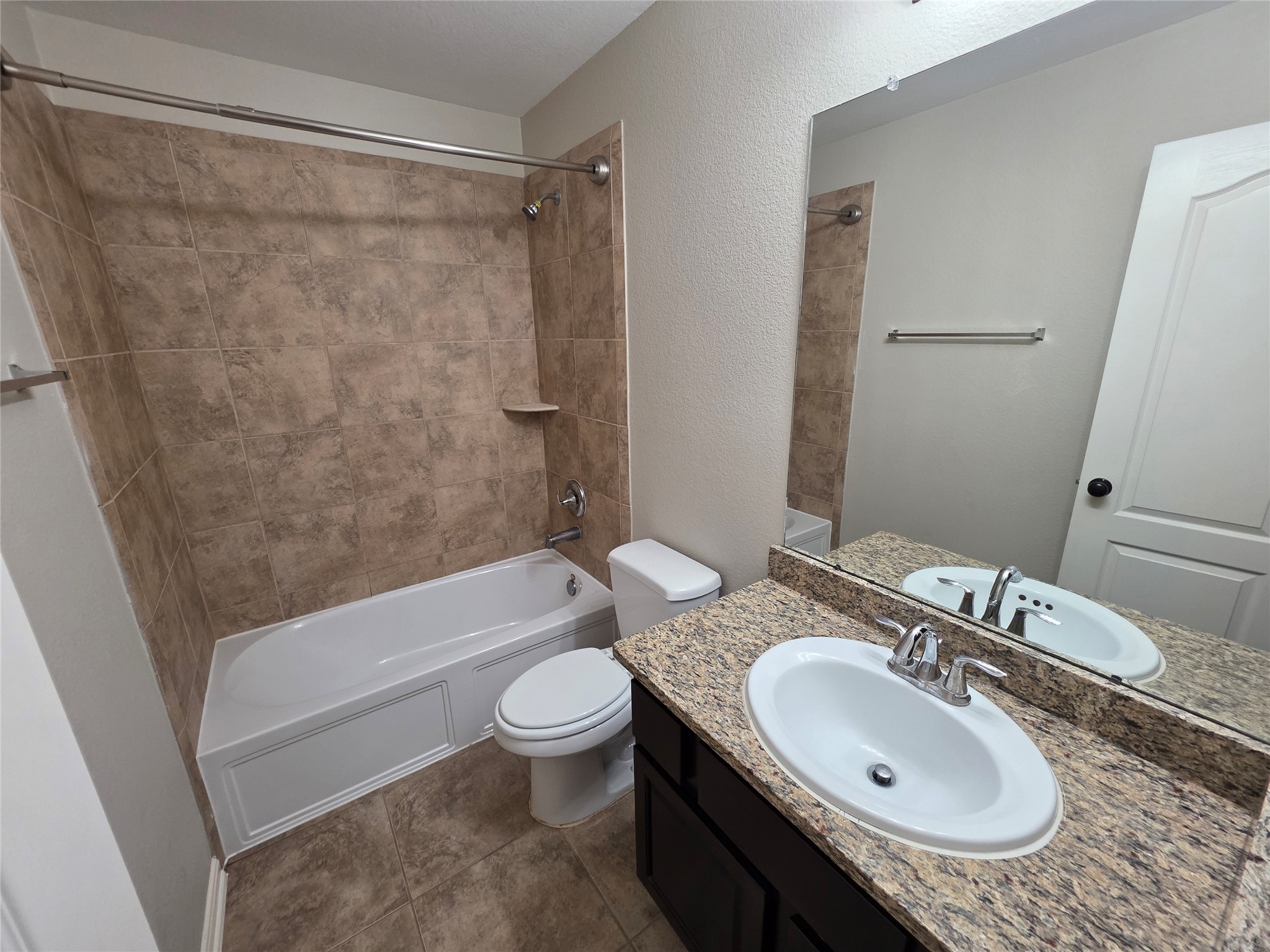 114 N Heritage Mill Circle Property Photo 24
