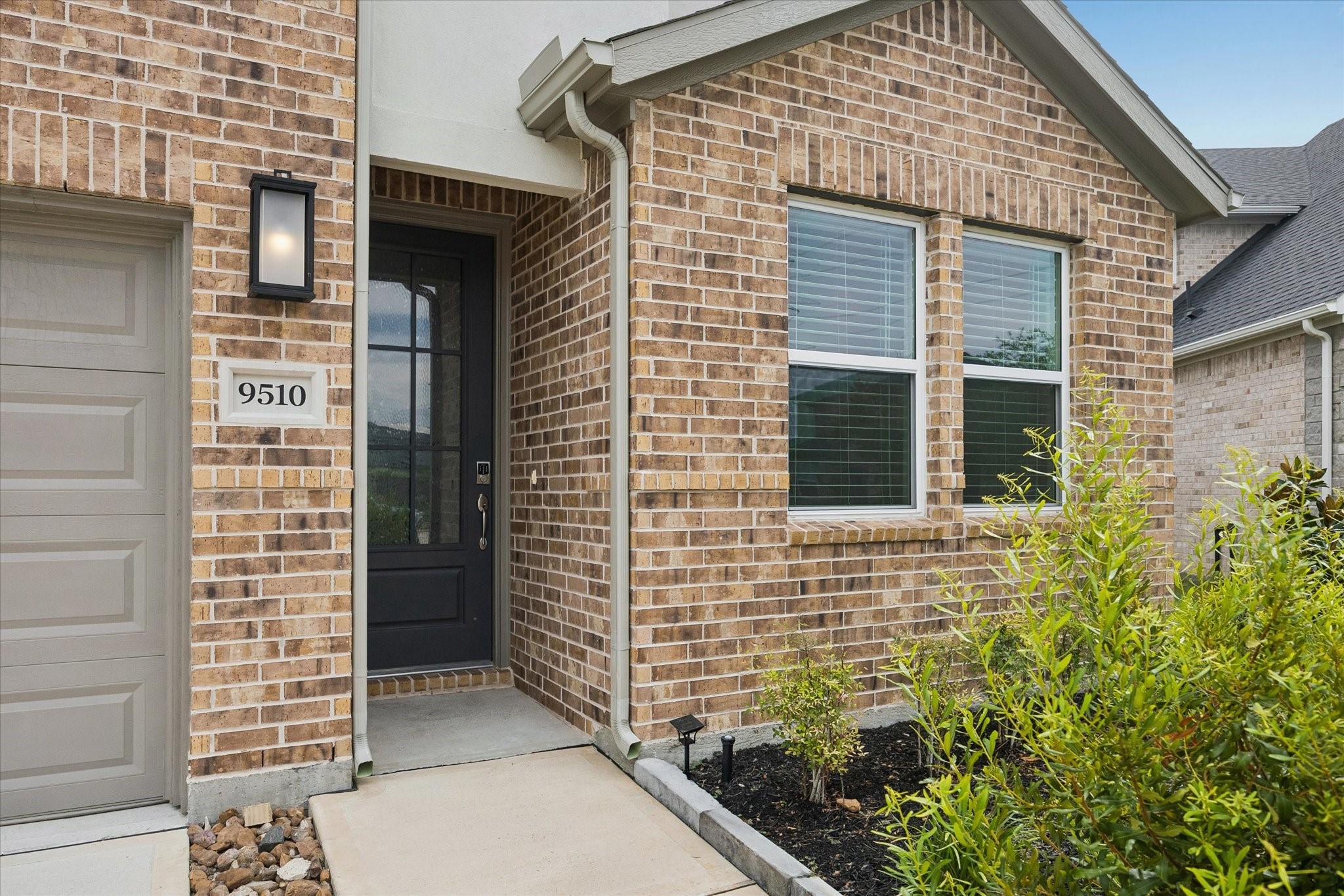 9510 Honey Run Lane Property Photo 2