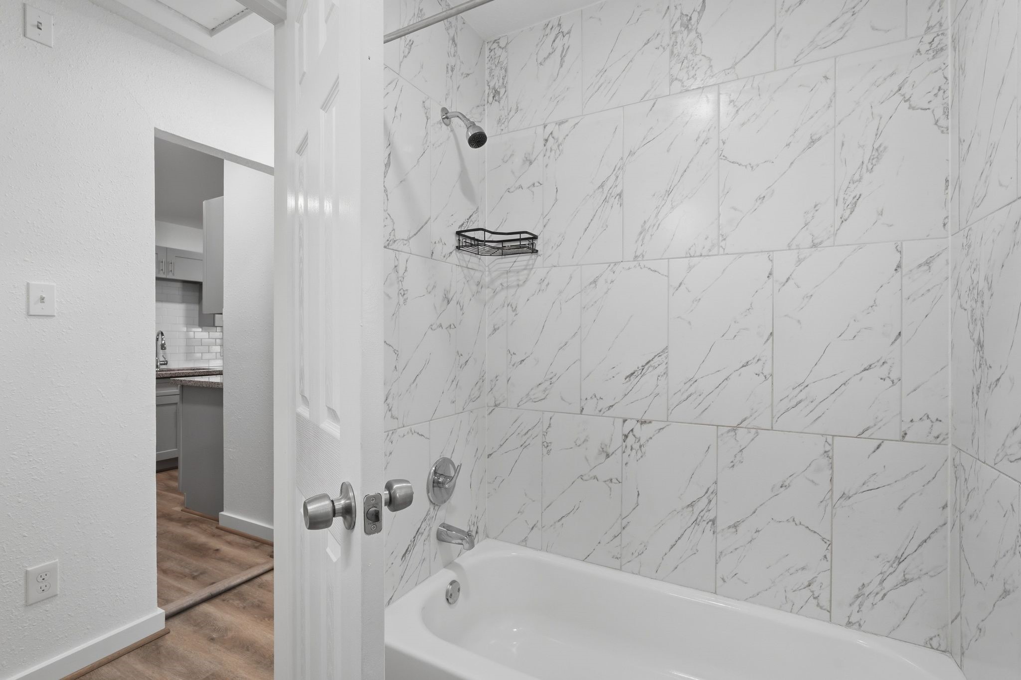 5962 Ridgeway Drive Property Photo 13