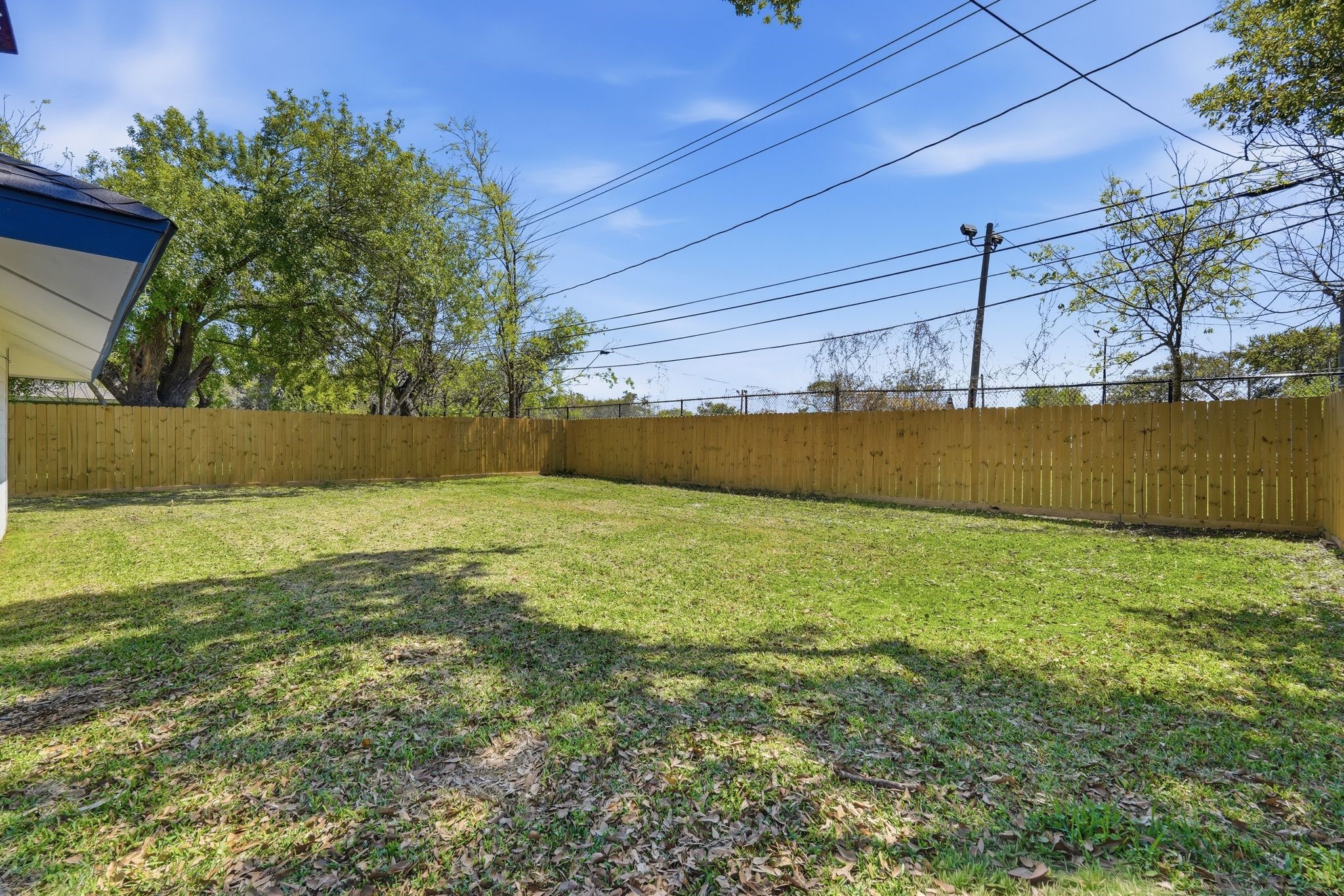 5962 Ridgeway Drive Property Photo 19