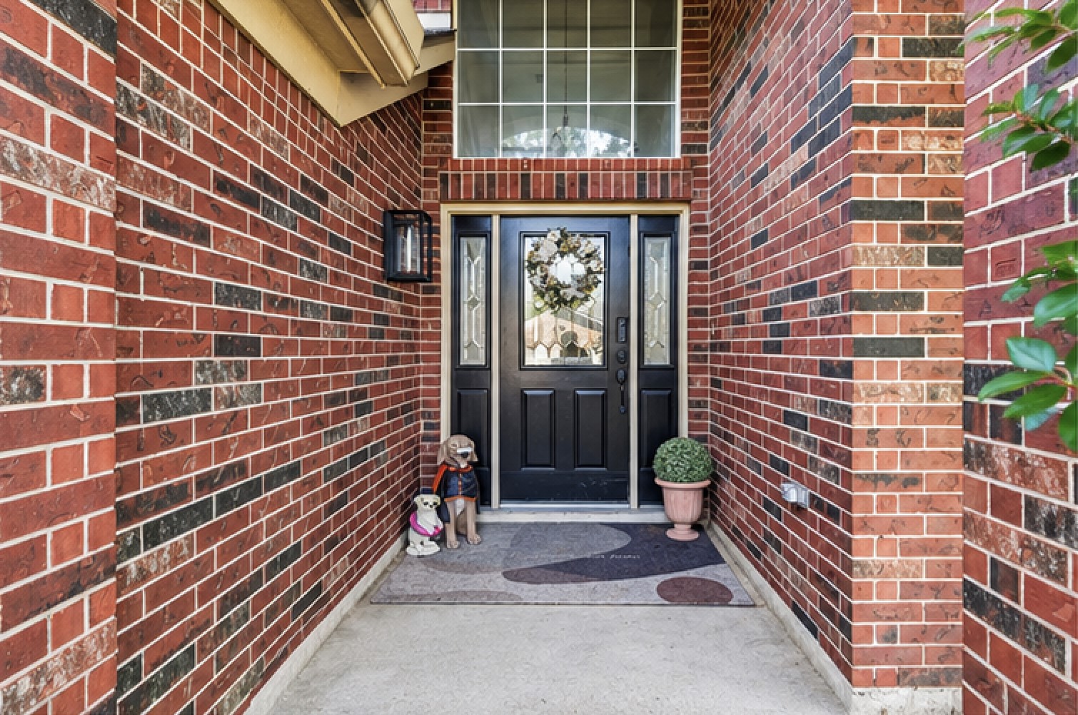 7406 Greatwood Grove Drive Property Photo 4