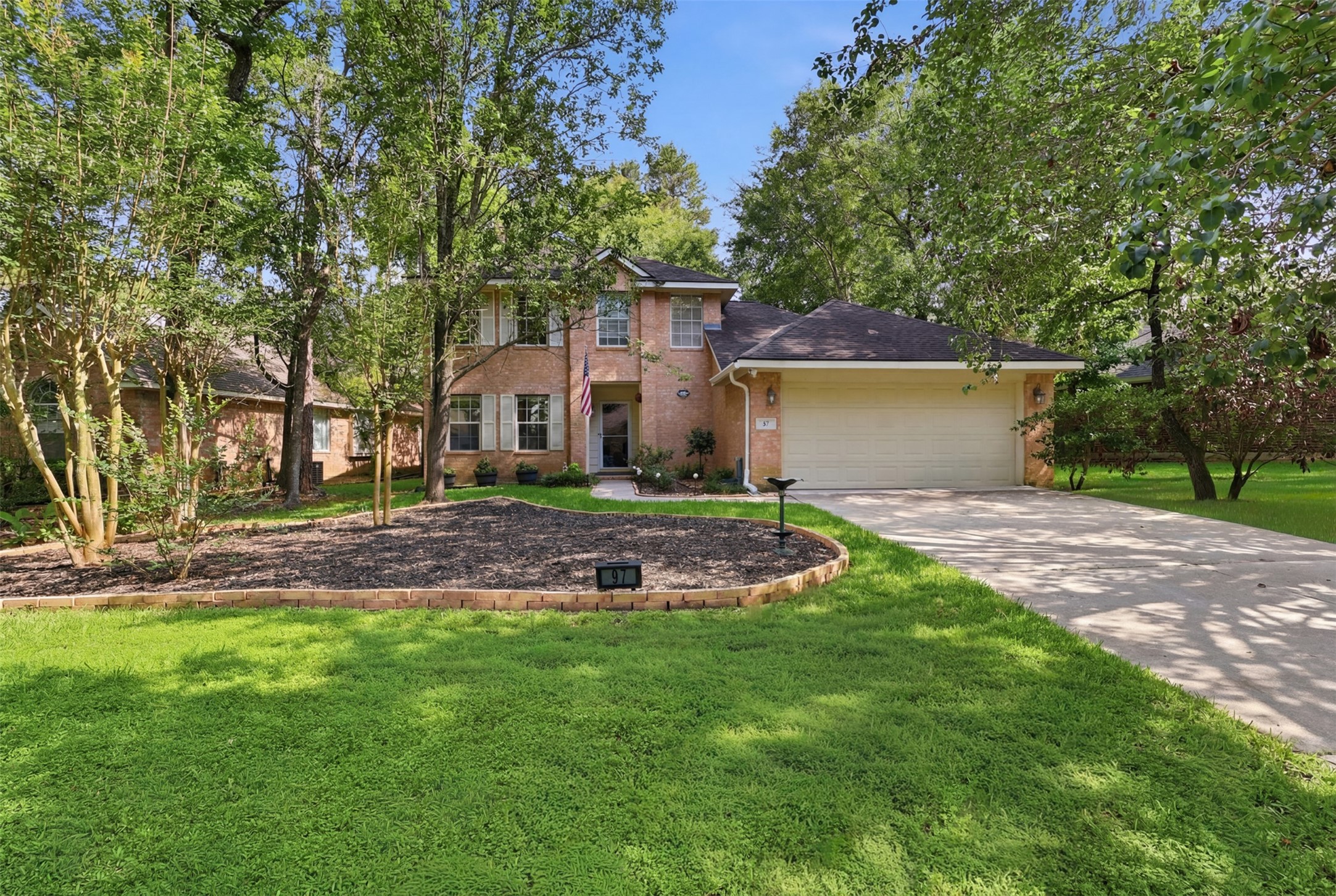 97 N Hollylaurel Circle Property Photo 11