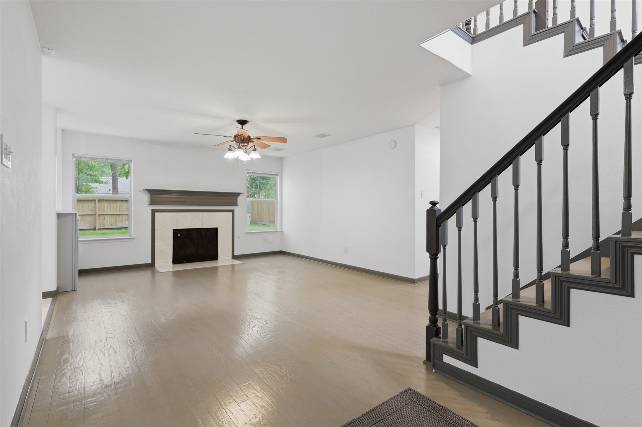 97 N Hollylaurel Circle Property Photo 18