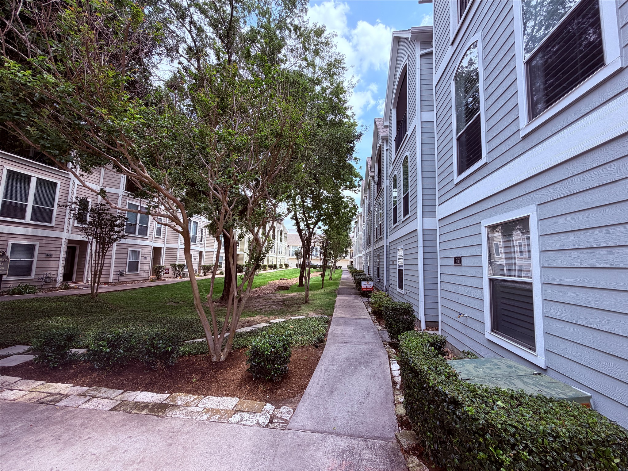 1253 W 17th Street Property Photo 18