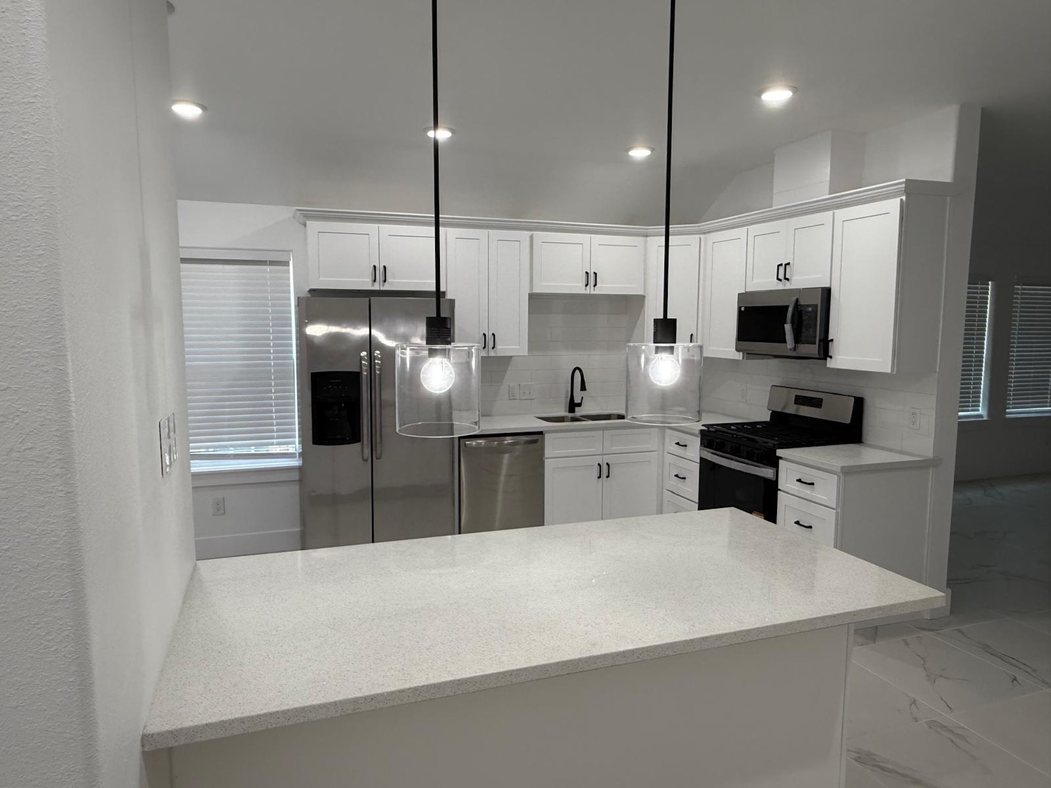 5224 Kendall Glen Court Property Photo 4
