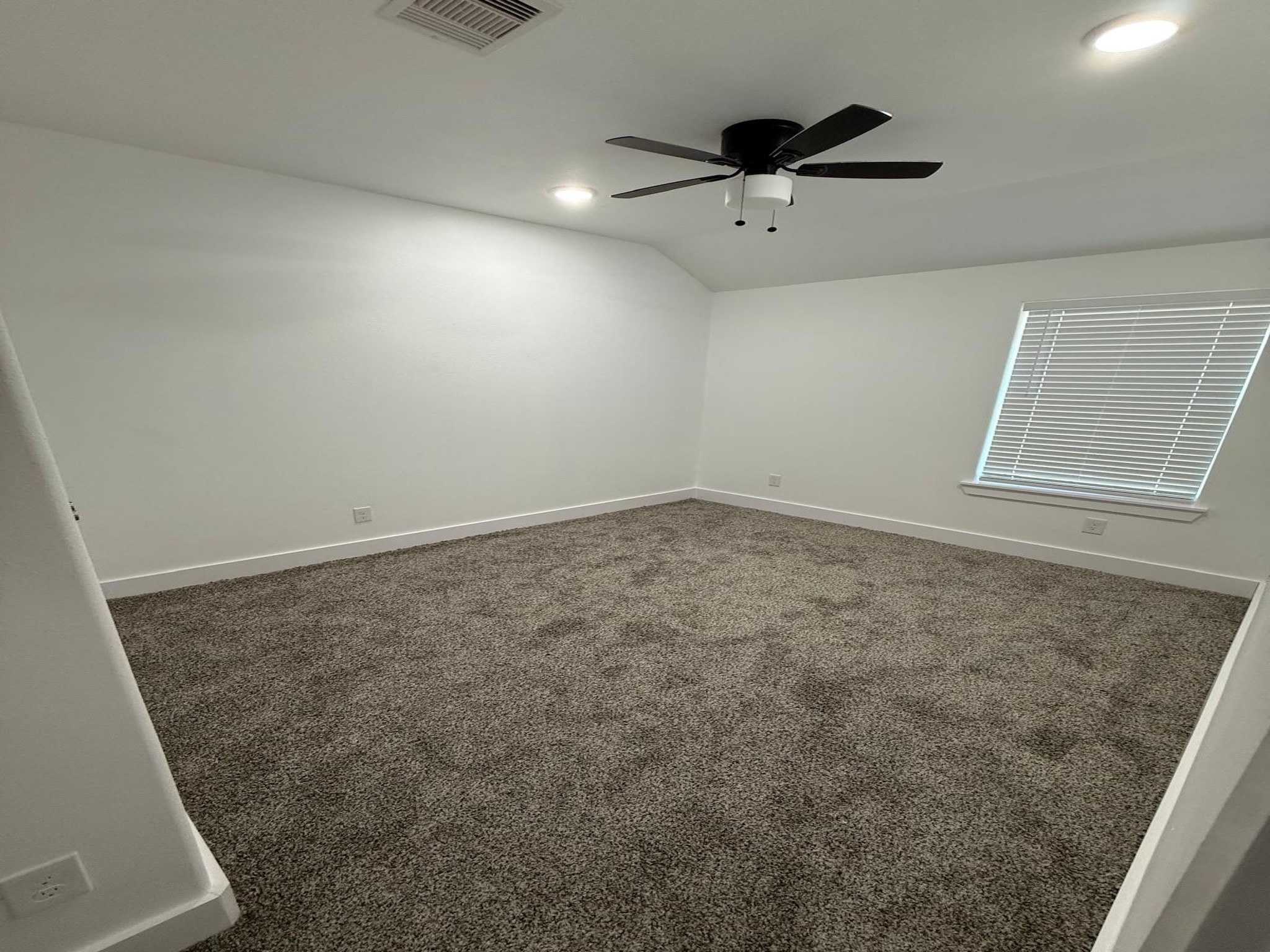5224 Kendall Glen Court Property Photo 8