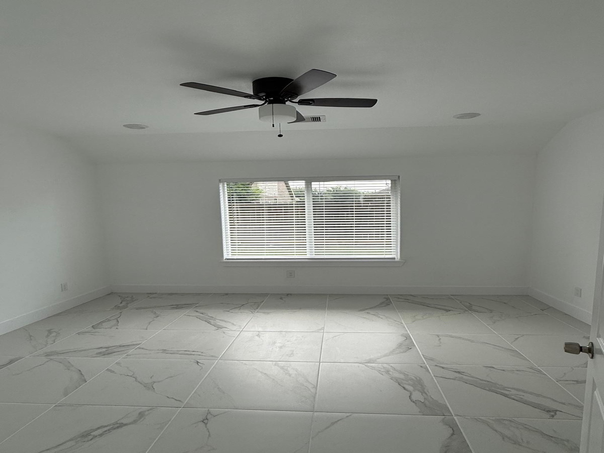 5224 Kendall Glen Court Property Photo 10