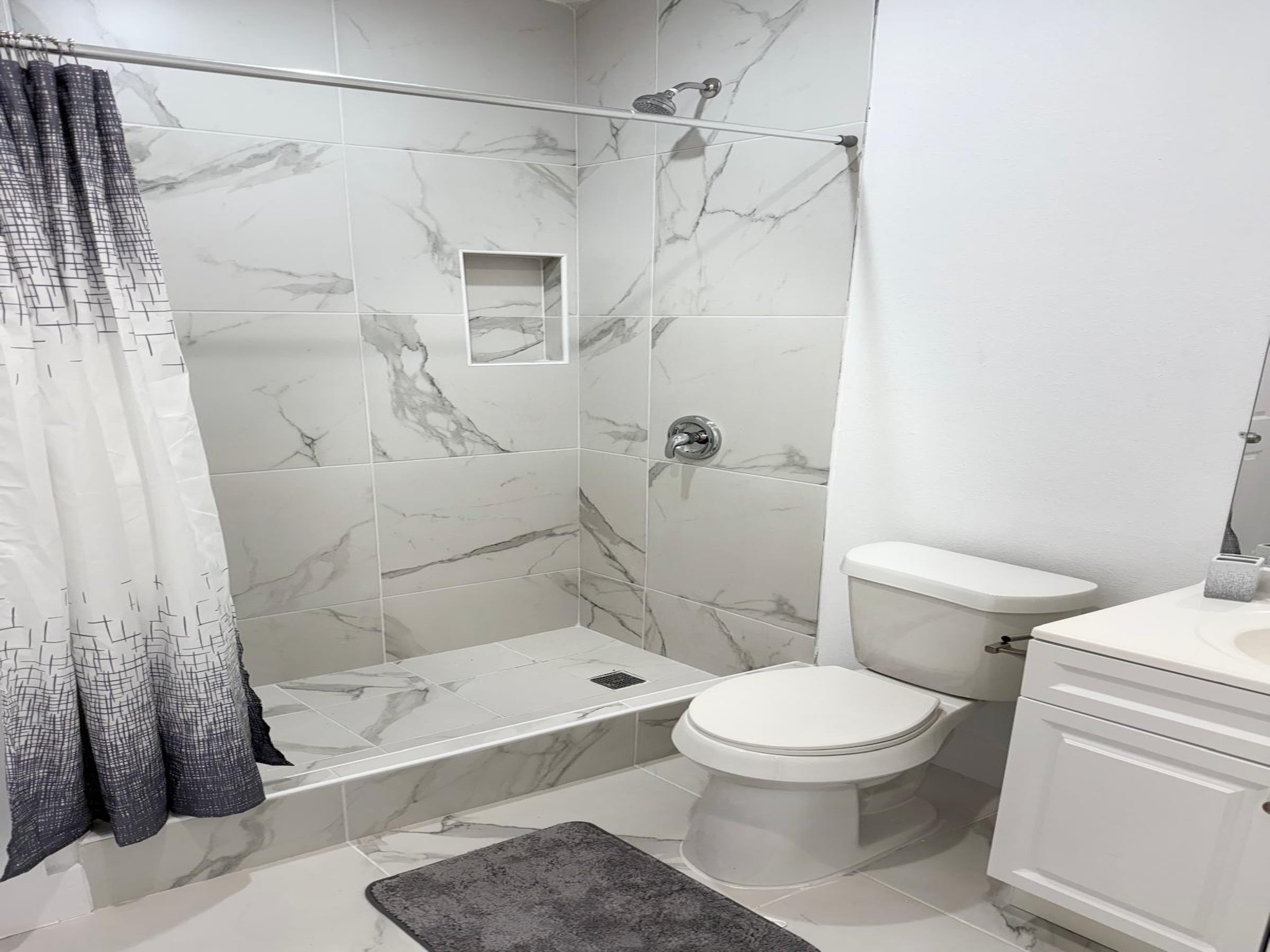 5224 Kendall Glen Court Property Photo 14