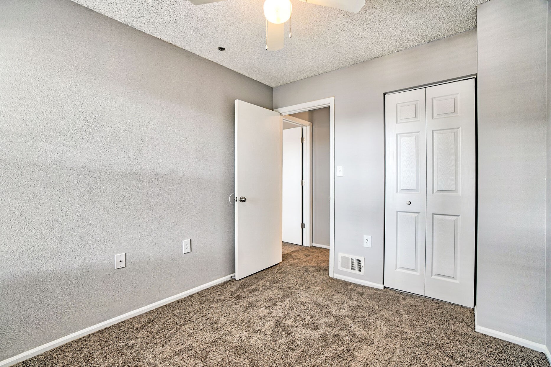 12021 Mccormick Rd Property Photo 9