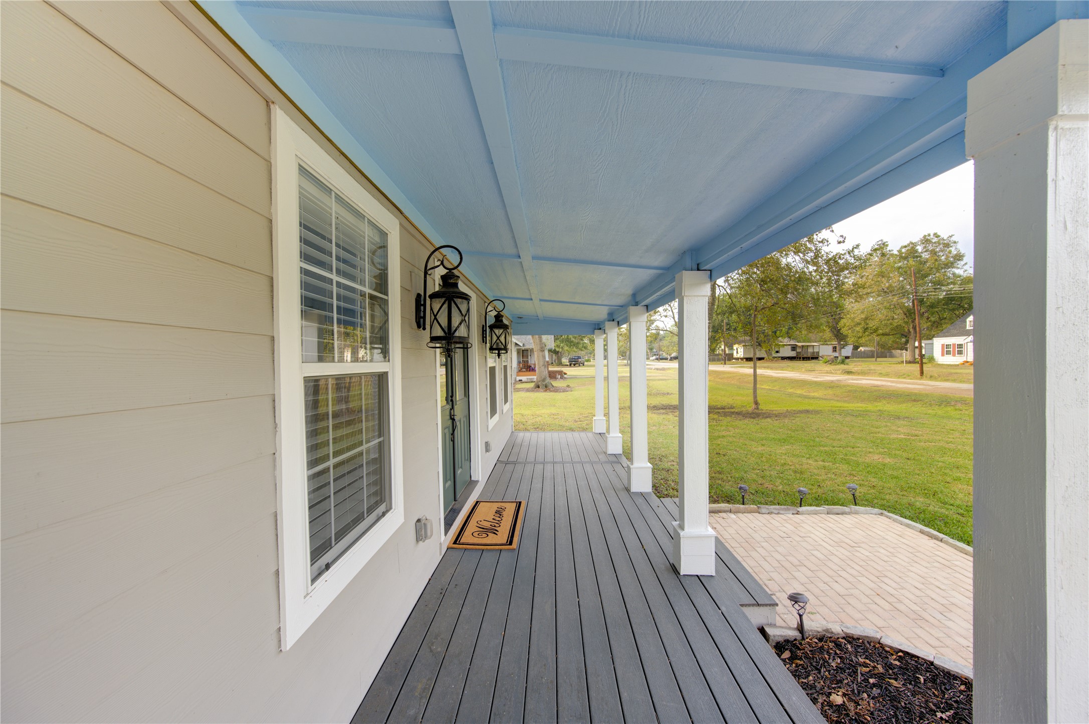 5915 Guyler Street Property Photo 2